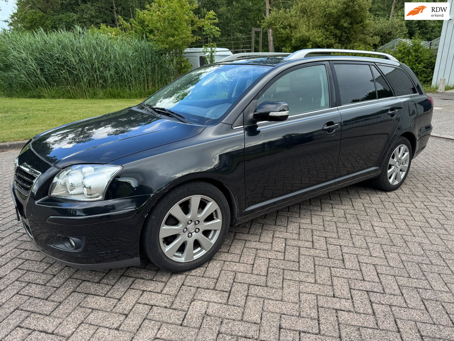 Foto van TOYOTA TOYOTA AVENSIS