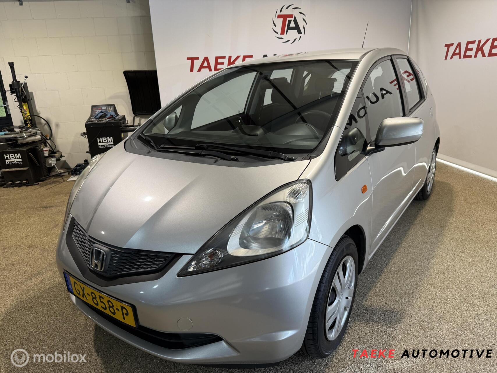 Honda Jazz 1.2 Trend AIRCO/5DRS/APK/1EIG 2010 - voorkant