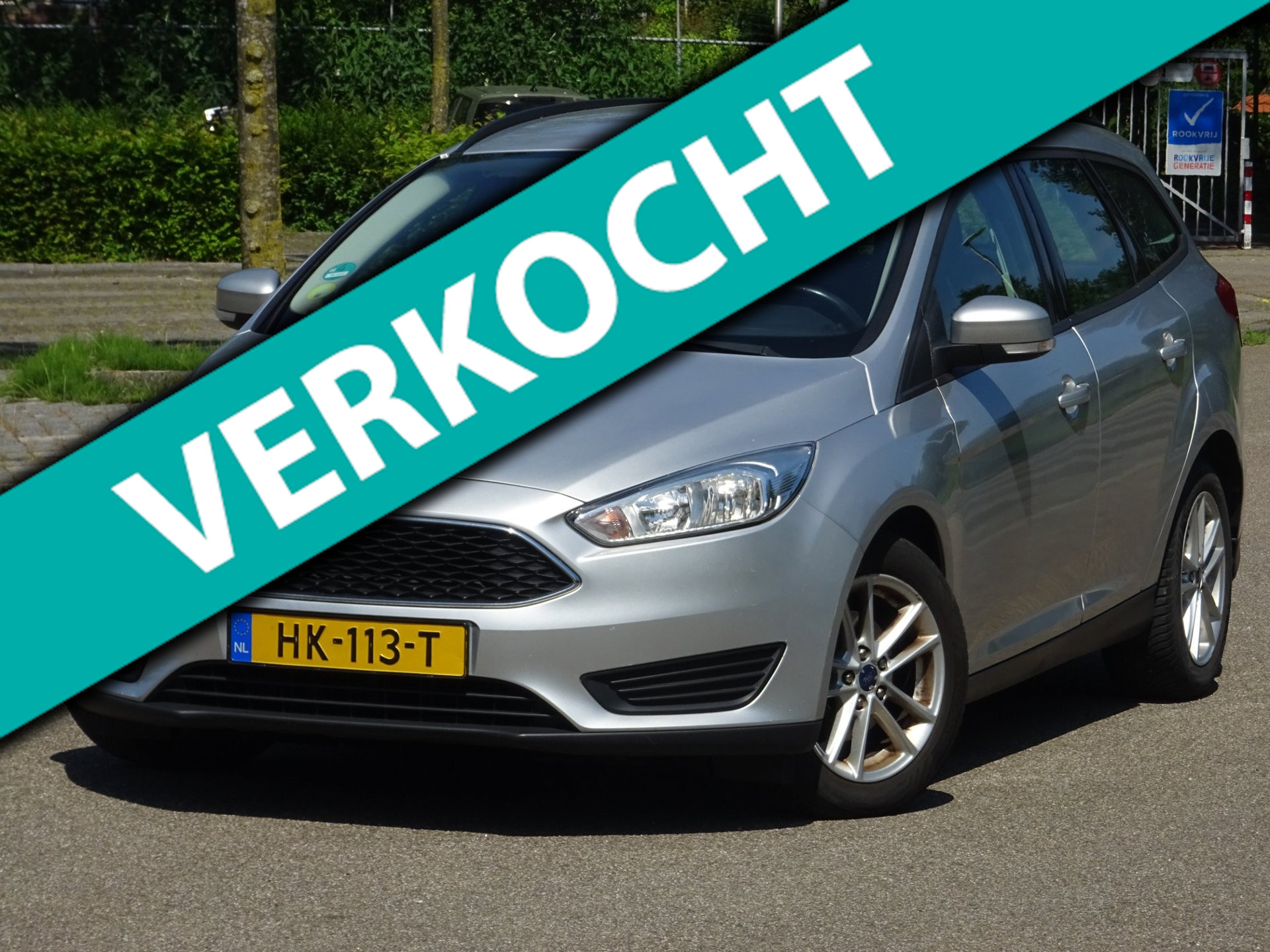 Ford Focus 1.5 TDCI Trend Edition BJ2015 NAP/NAVI/PDC 2015 - voorkant