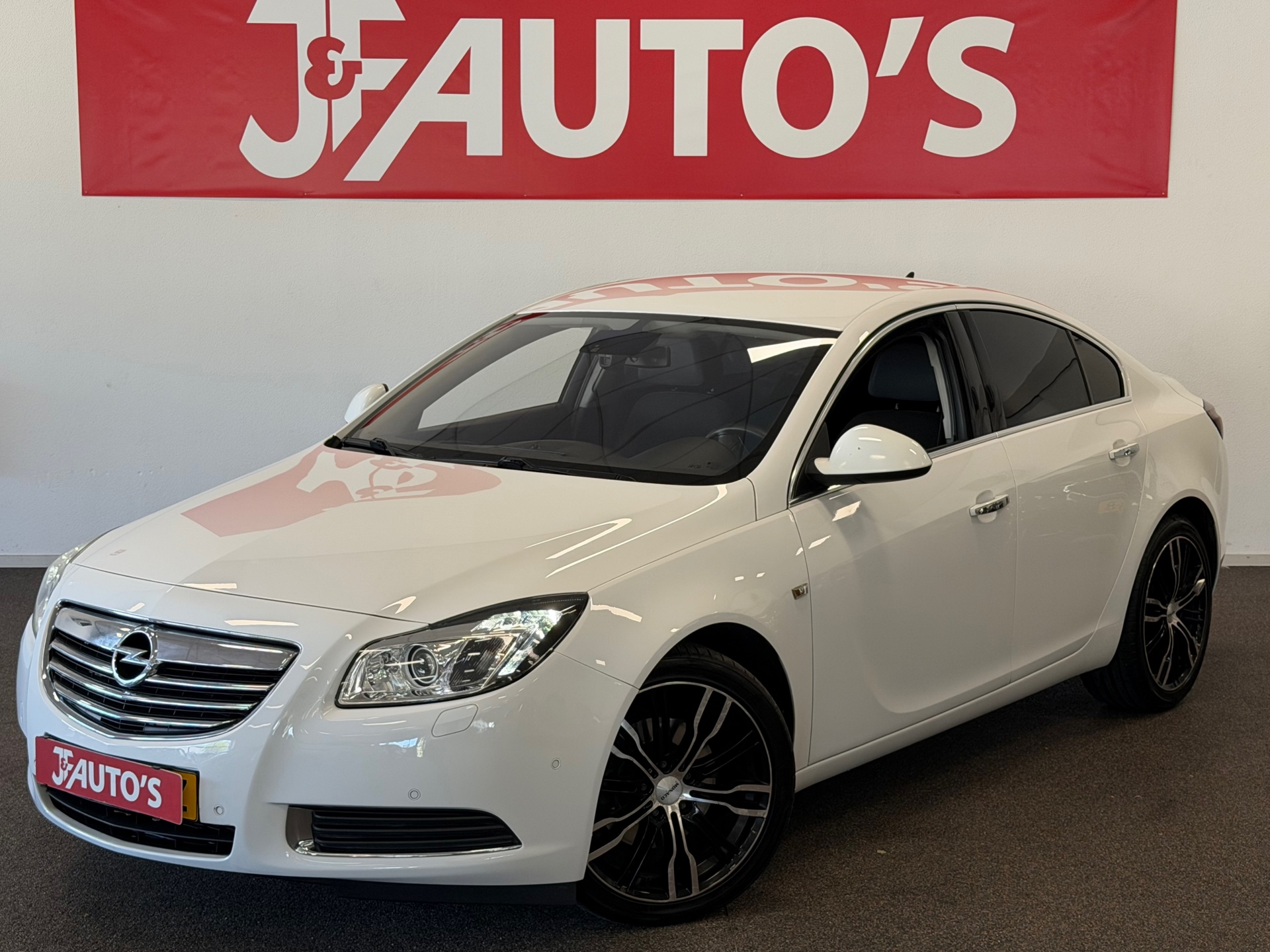 Opel Insignia 2.0 T Cosmo|NAVIGATIE/PDC|CRUISE|AUTOMAAT|ECC AIRCO 2009 - voorkant