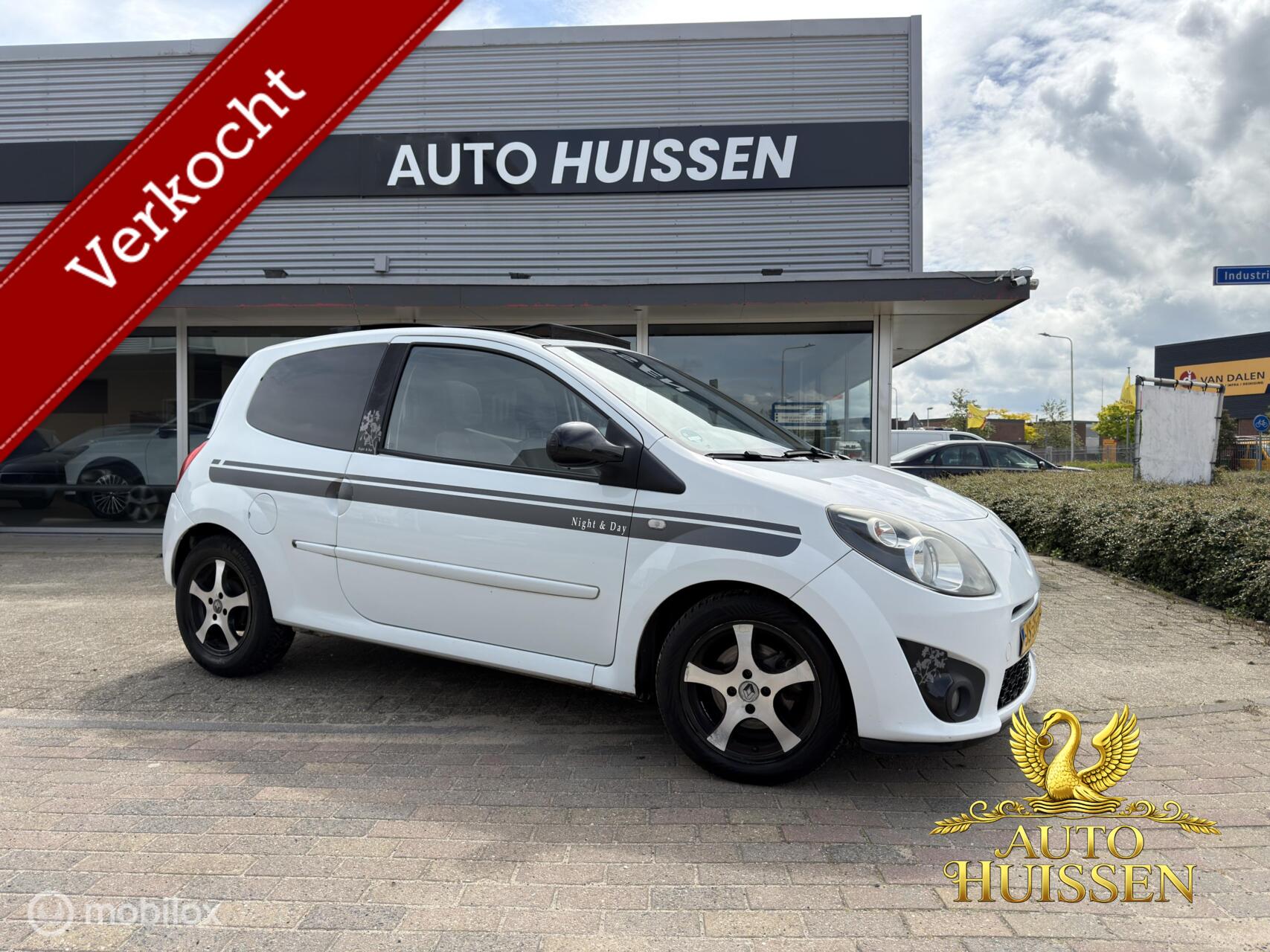 Renault Twingo 1.2-16V Authentique Pano Airco Day&Night 2008 - voorkant
