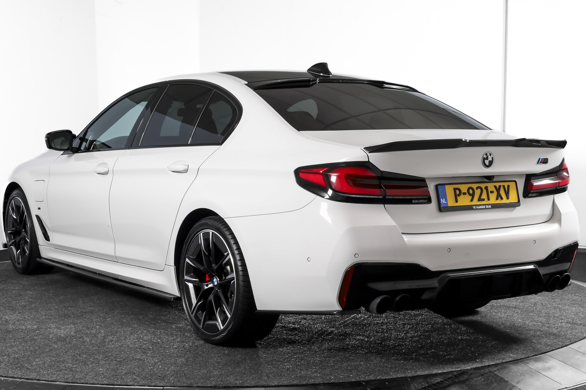Foto van BMW 545e xDrive