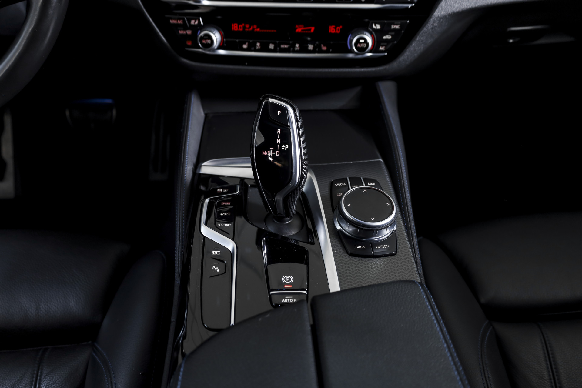 Foto van BMW 545e xDrive