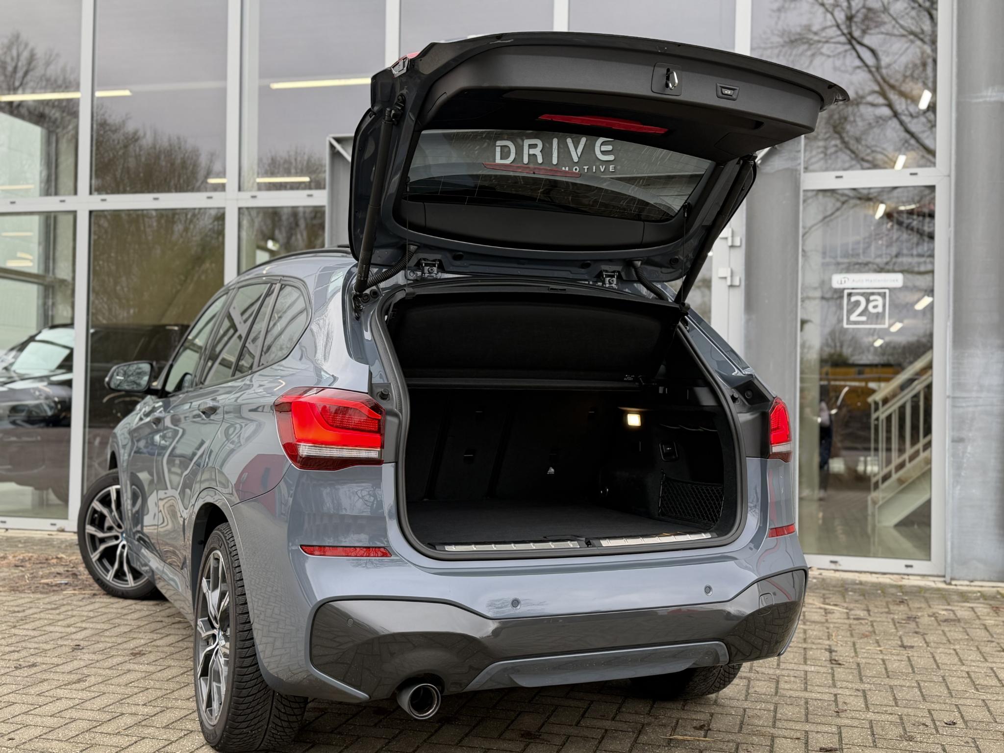 Foto van BMW X1 Xdrive25e
