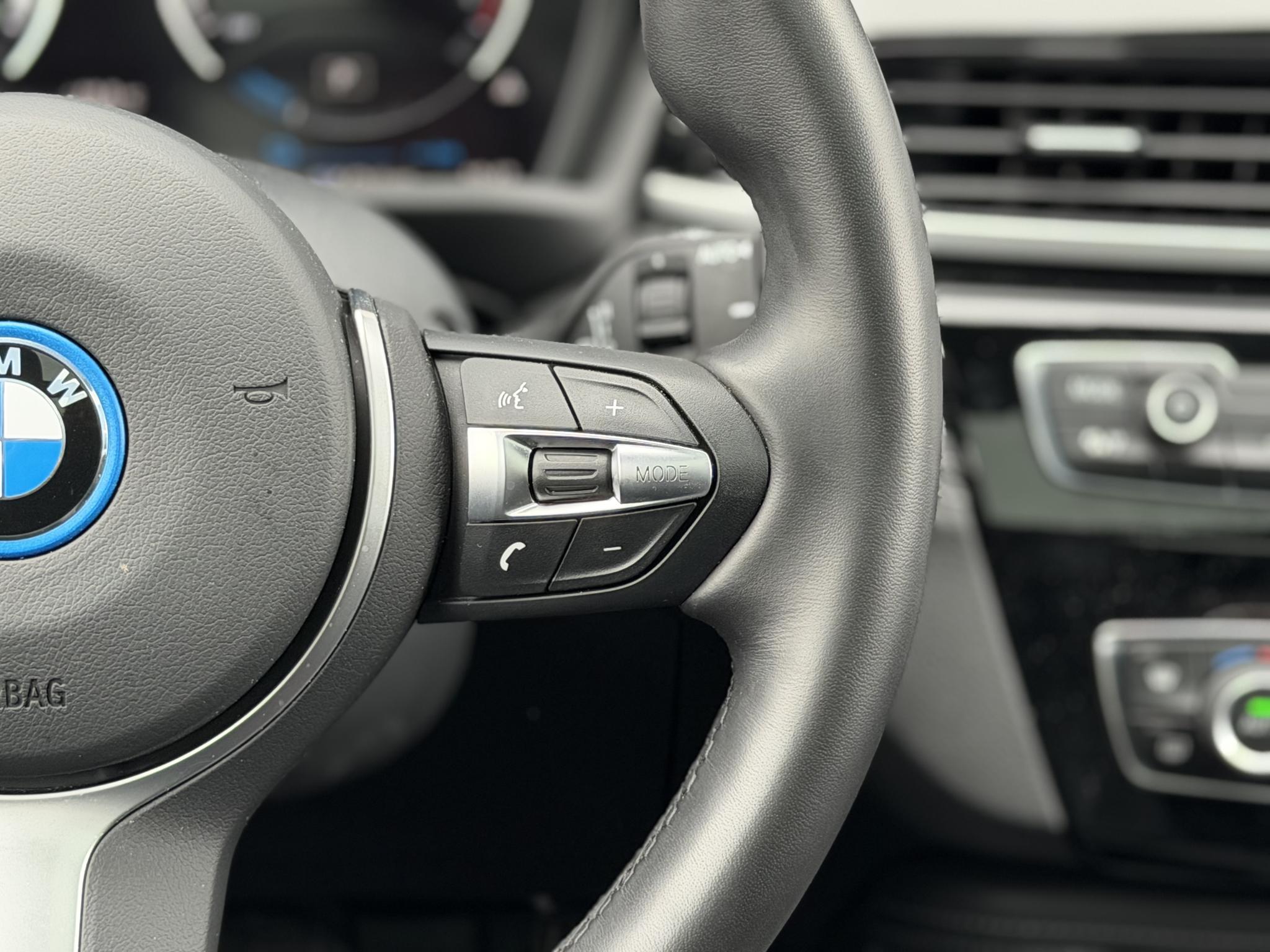 Foto van BMW X1 Xdrive25e