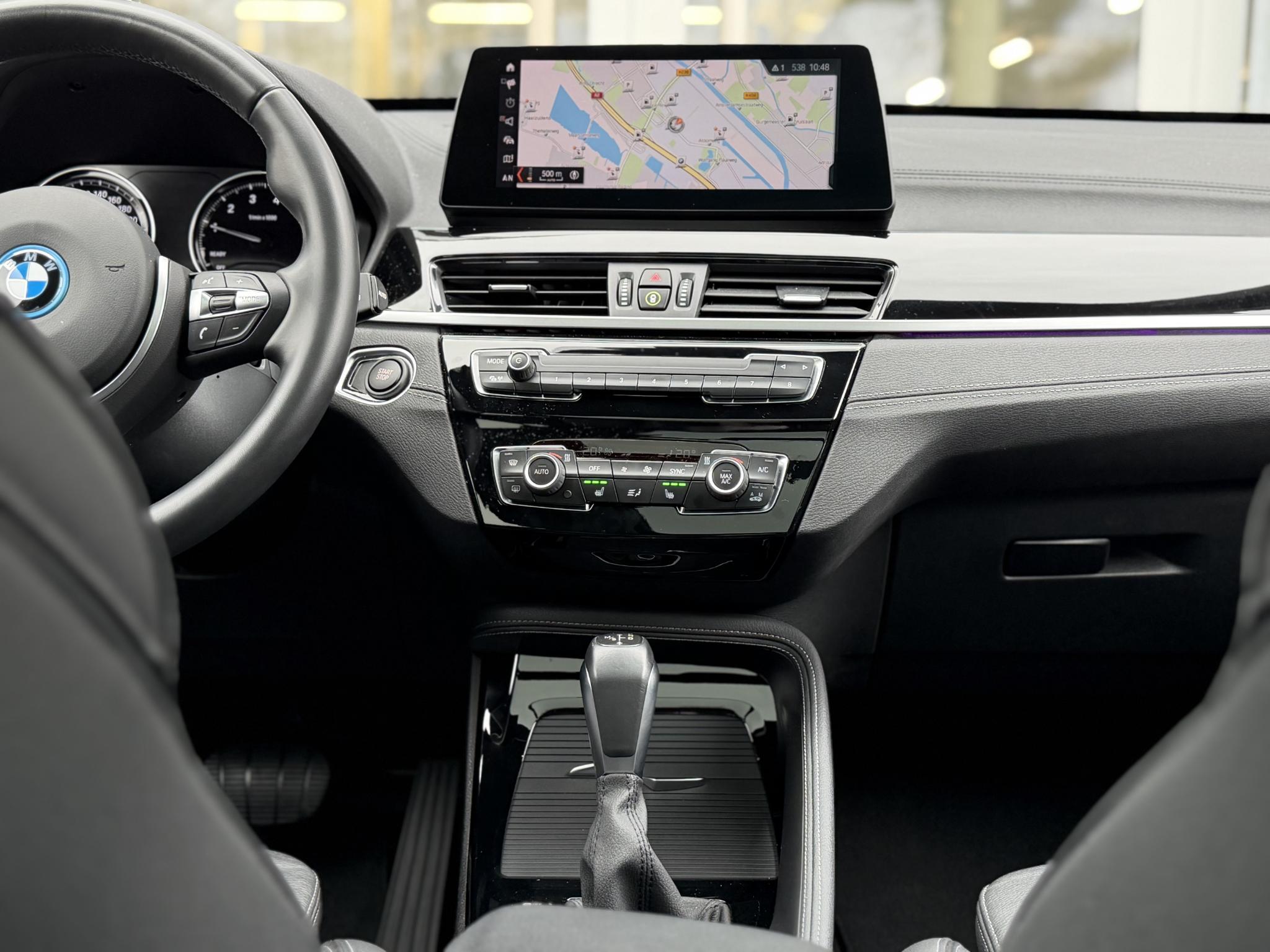 Foto van BMW X1 Xdrive25e