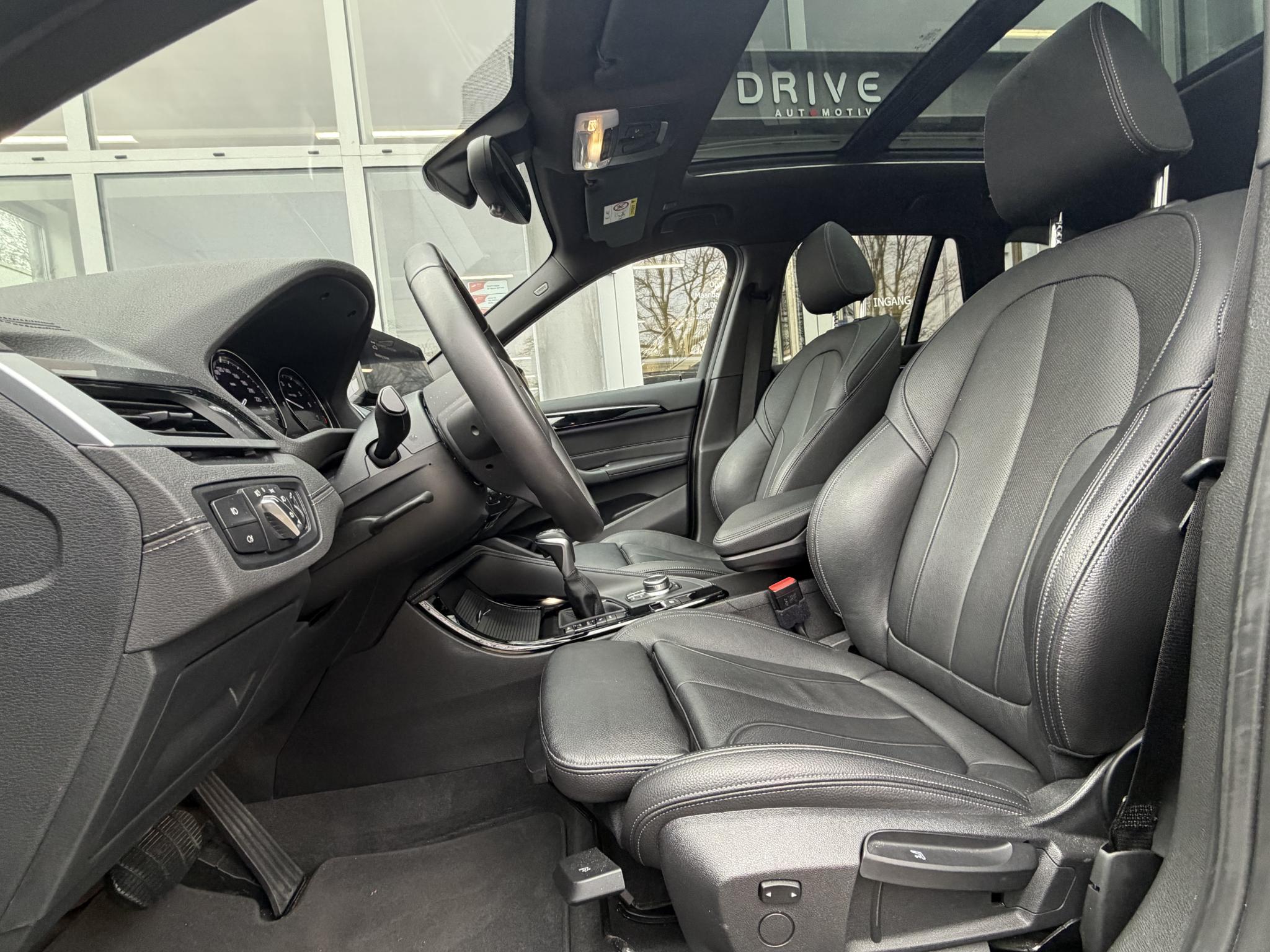 Foto van BMW X1 Xdrive25e
