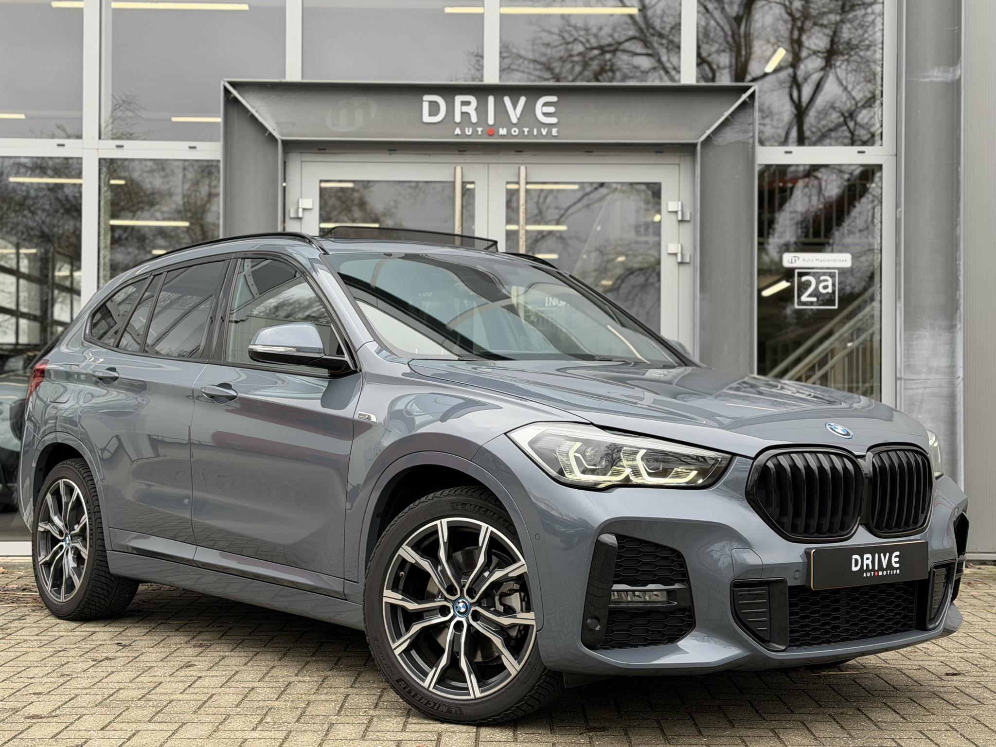 Foto van BMW X1 Xdrive25e