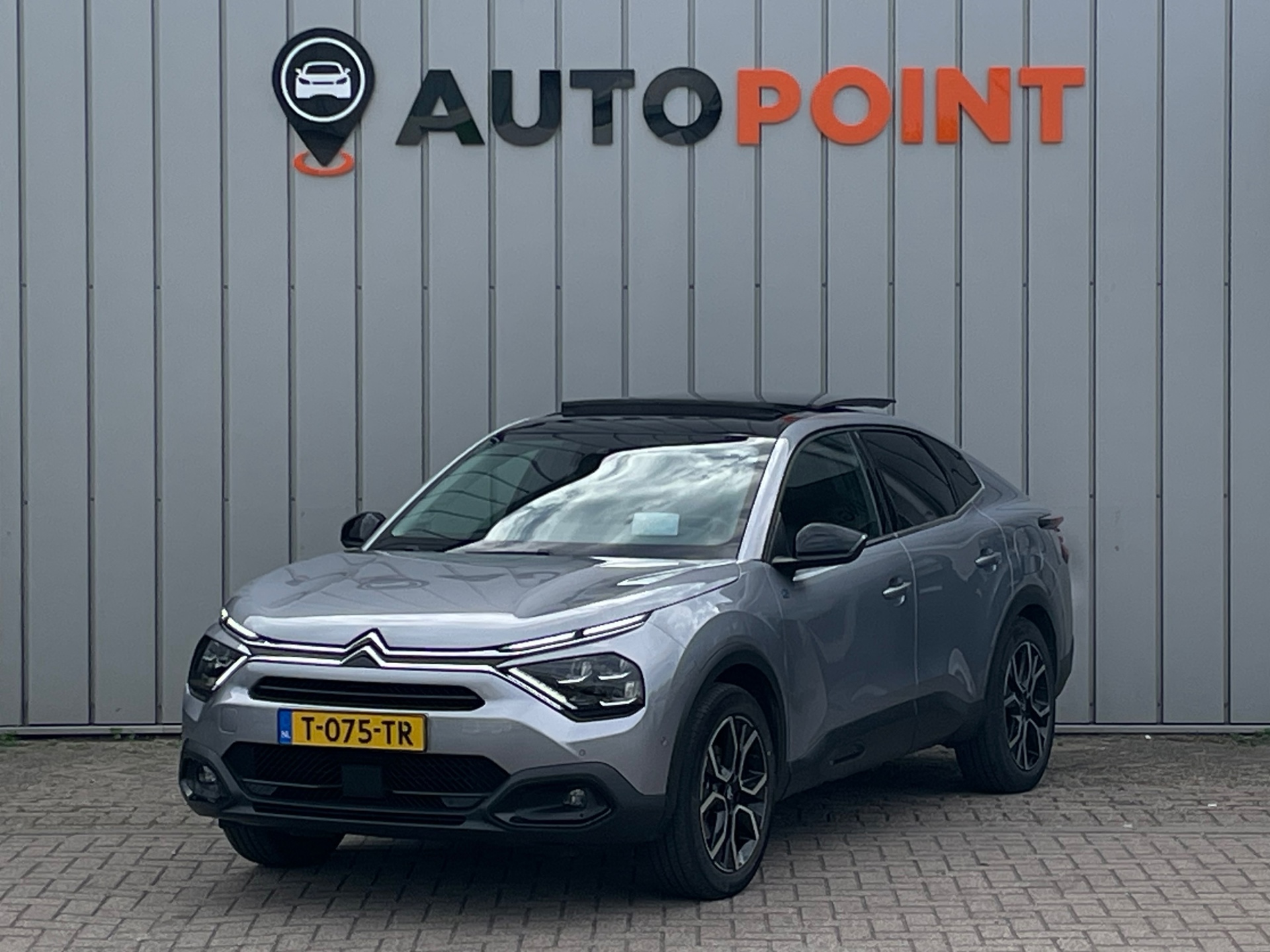 Foto van CITROEN E-C4 X