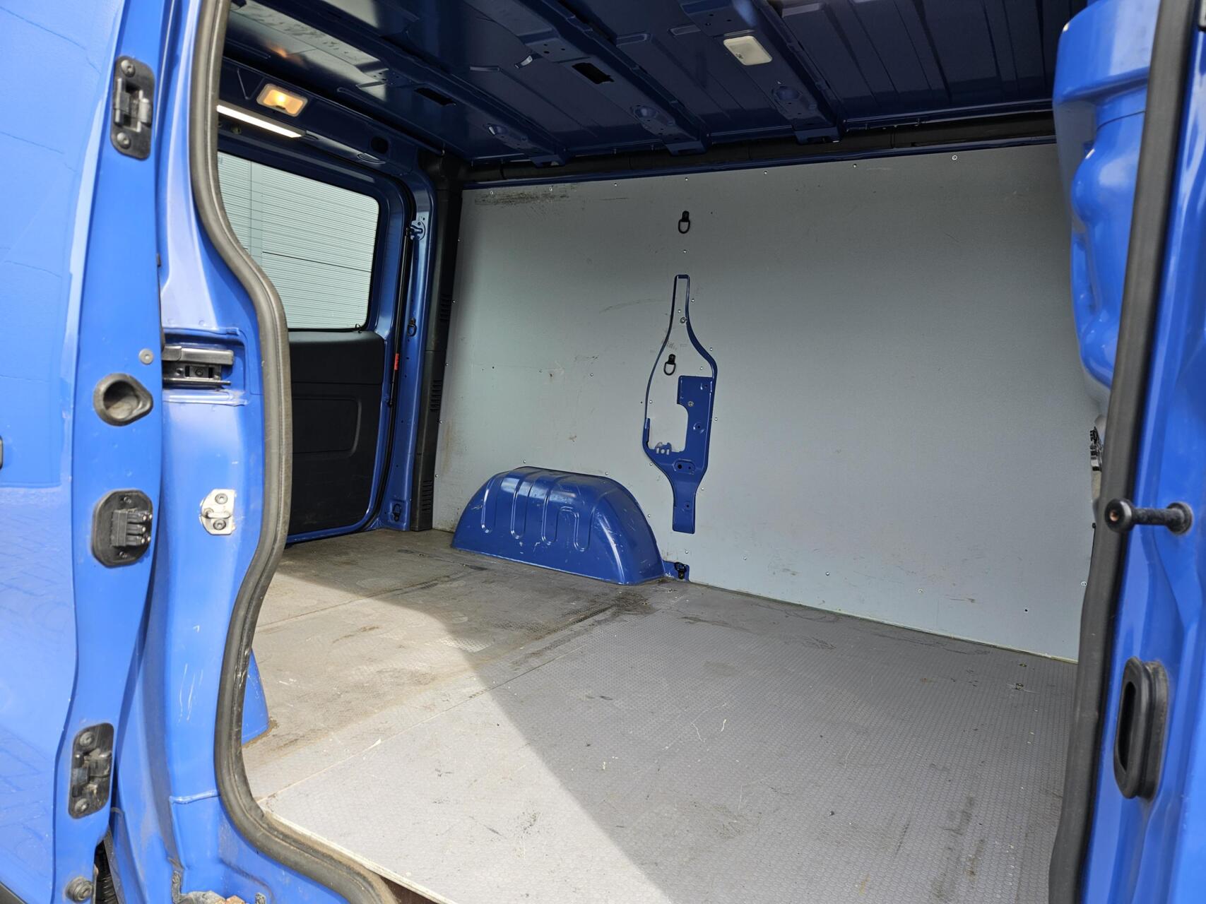 Foto van Opel Vivaro-b