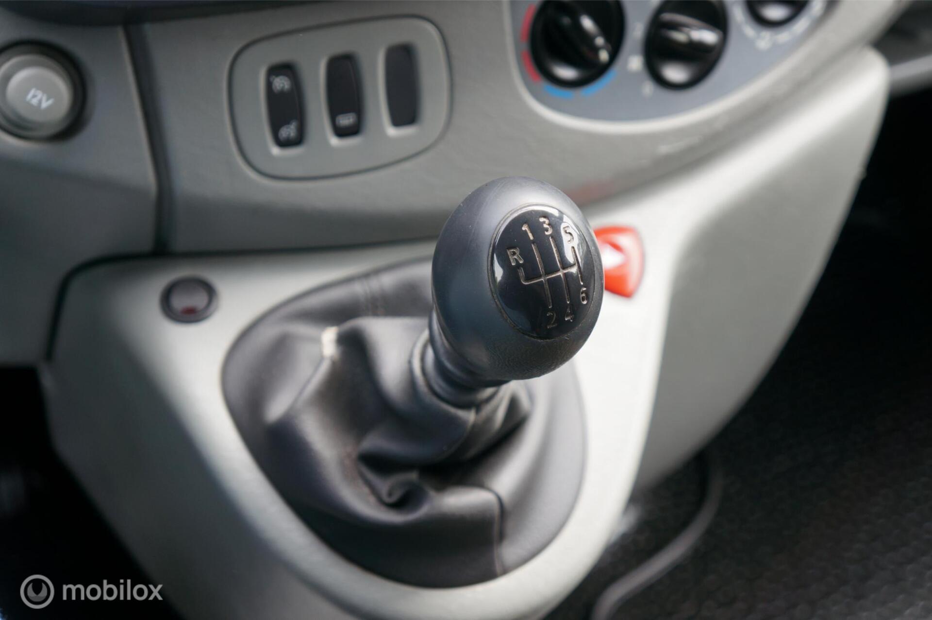 Foto van Opel Vivaro