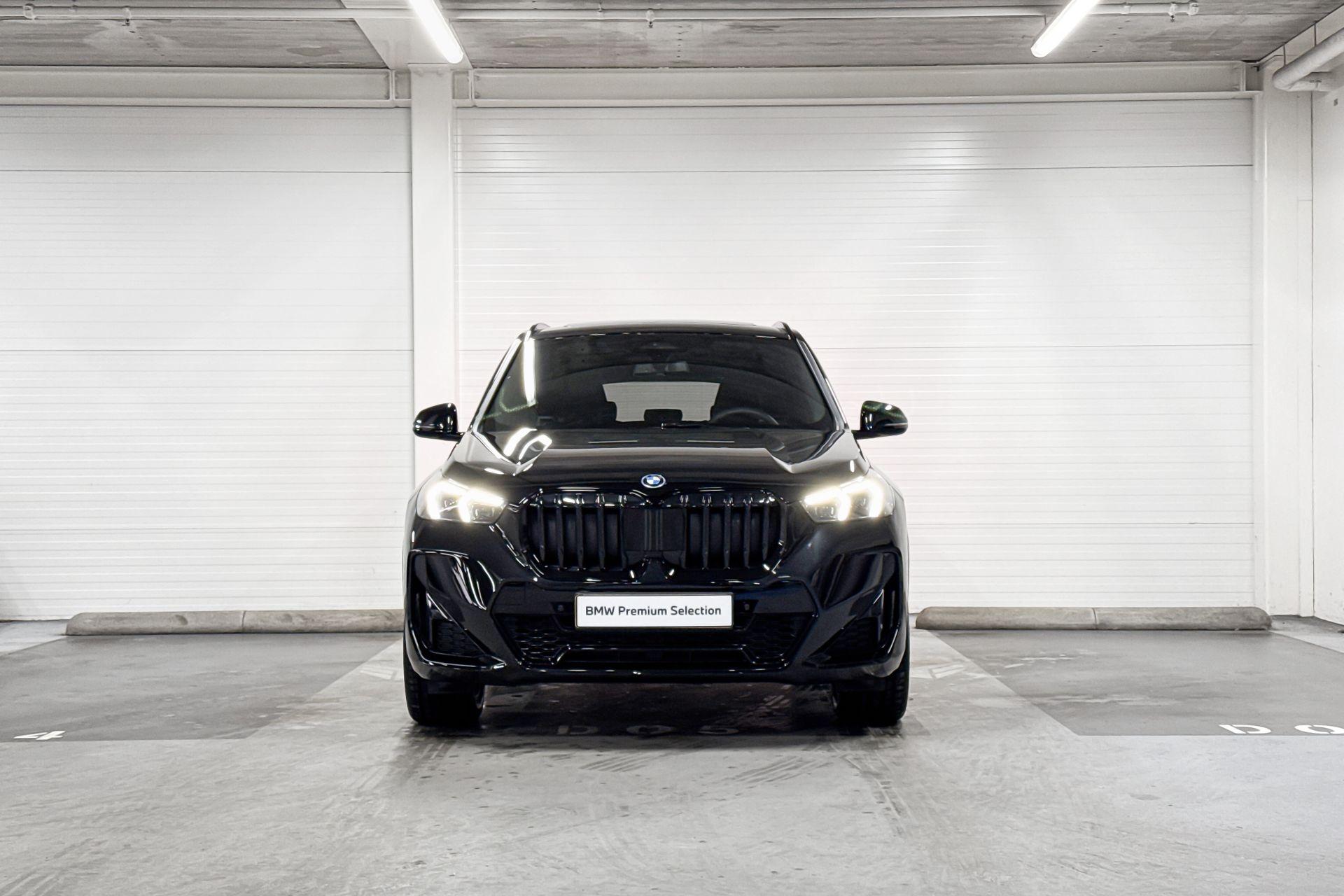 Foto van BMW X1 Xdrive25e
