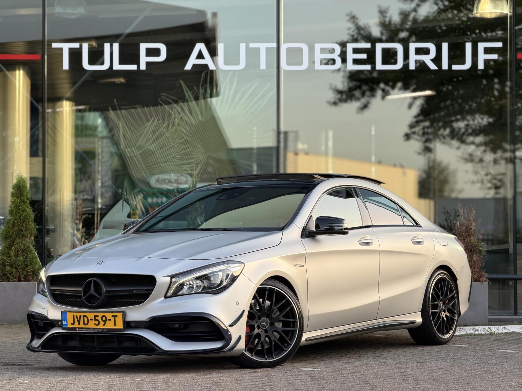 Foto van MERCEDES-BENZ AMG CLA 45
