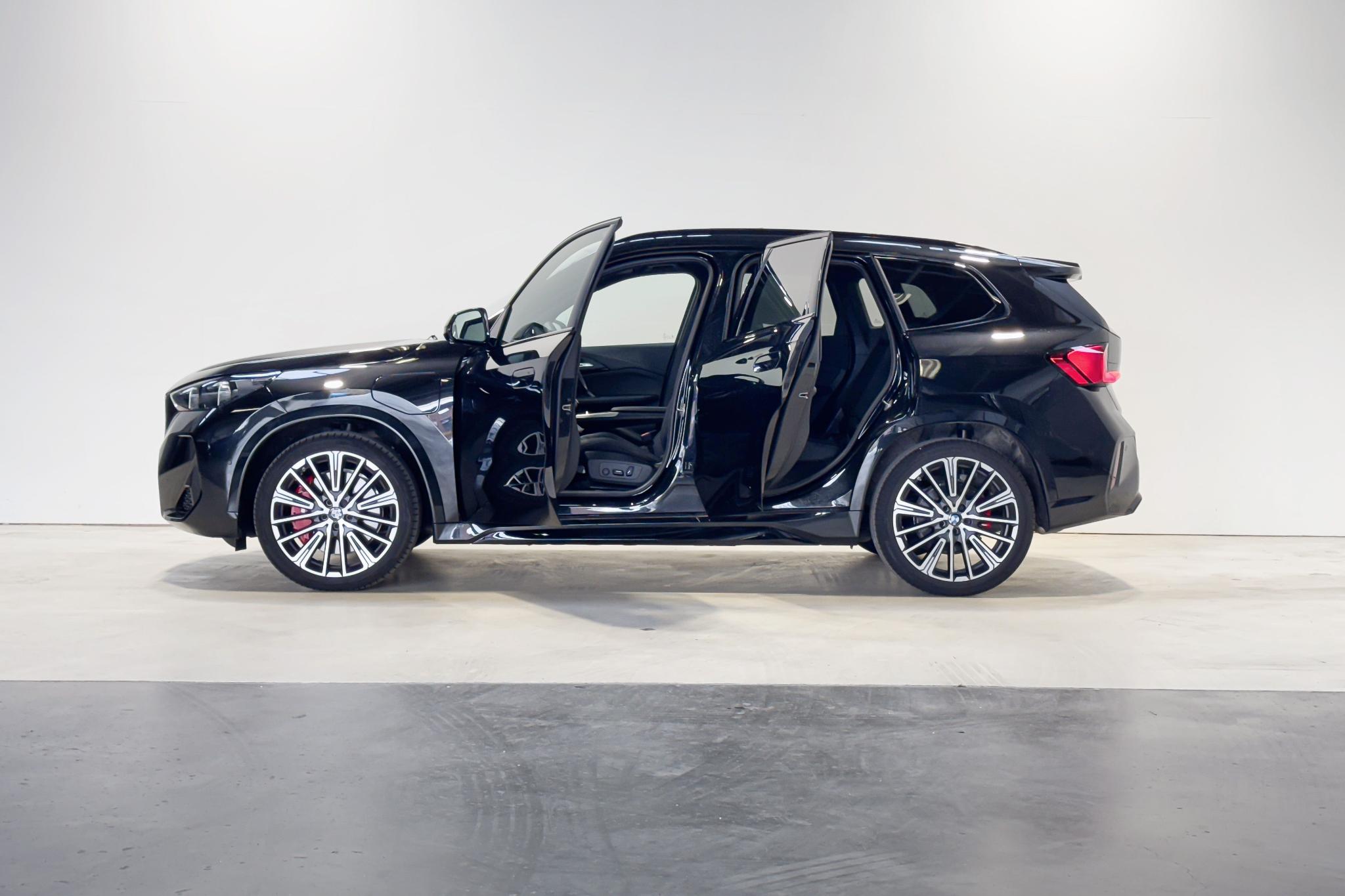 Foto van BMW X1 Xdrive25e