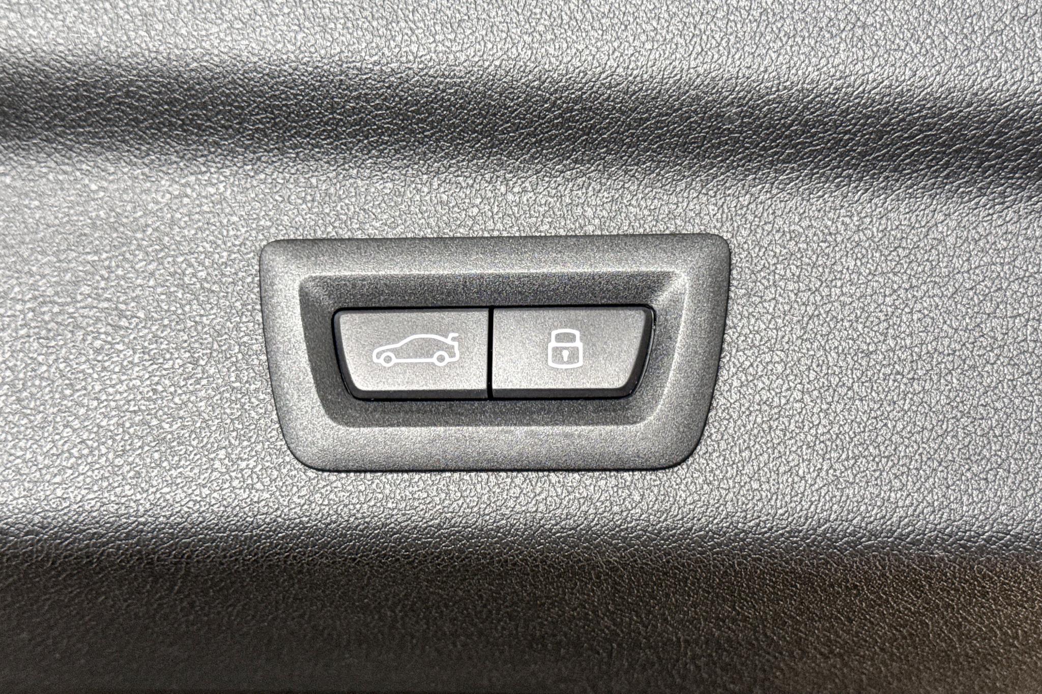 Foto van BMW X1 Xdrive25e