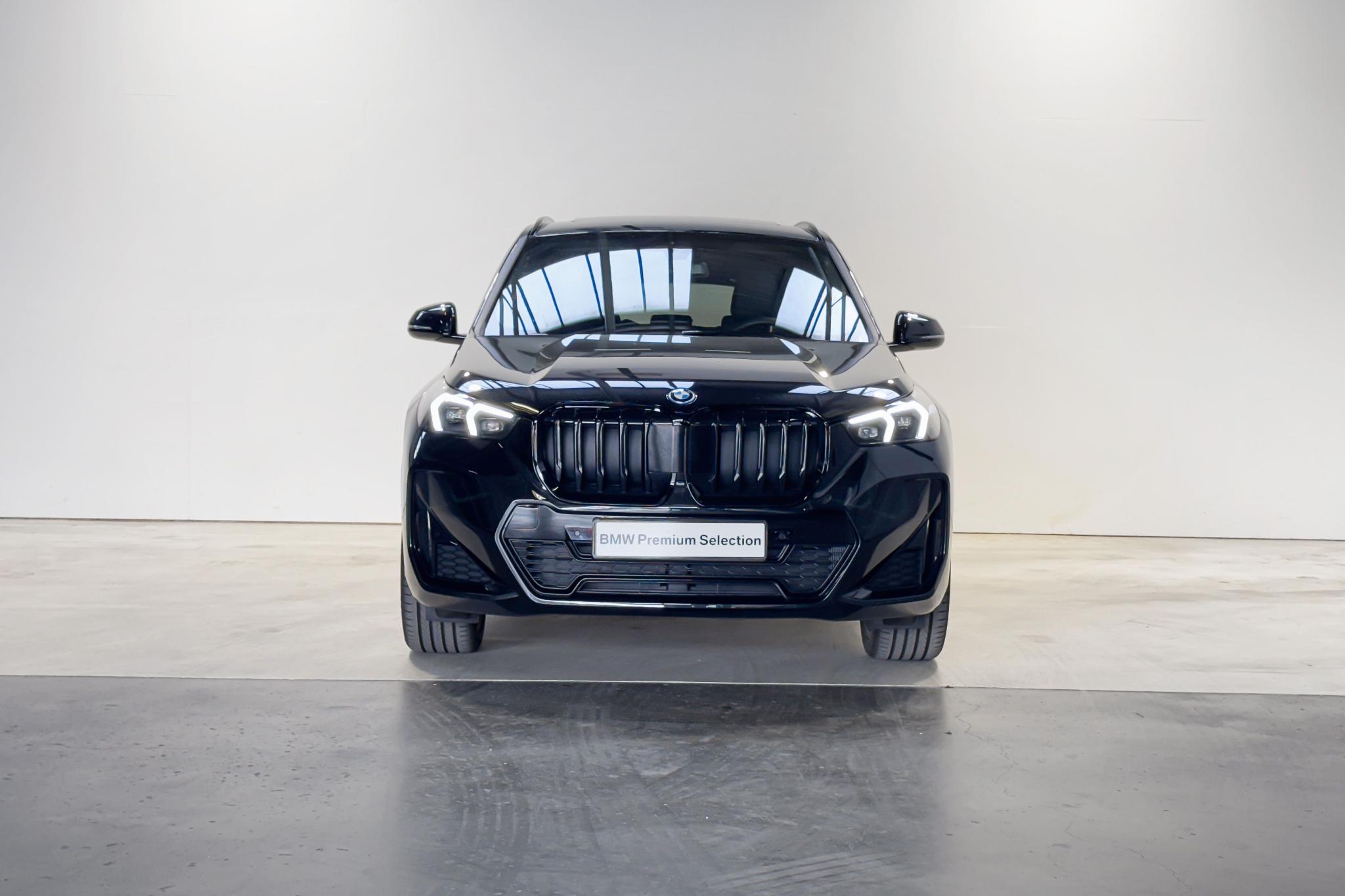 Foto van BMW X1 Xdrive25e