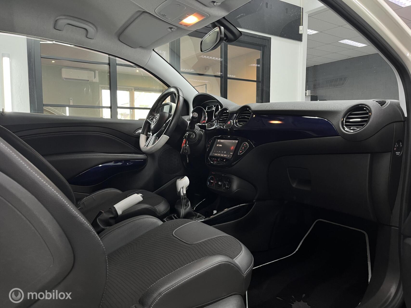 Foto van Opel Adam