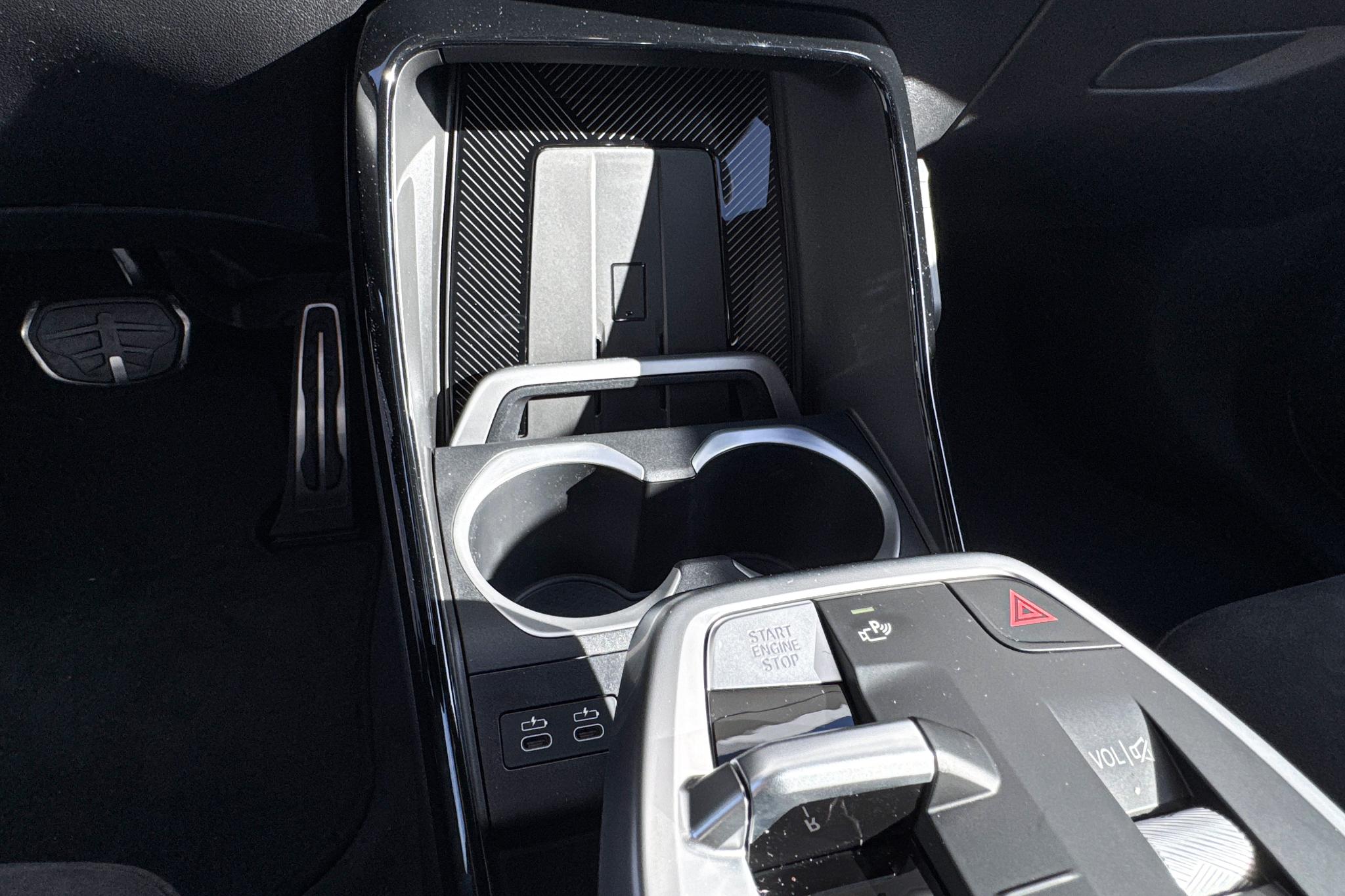 Foto van BMW X1 Xdrive25e