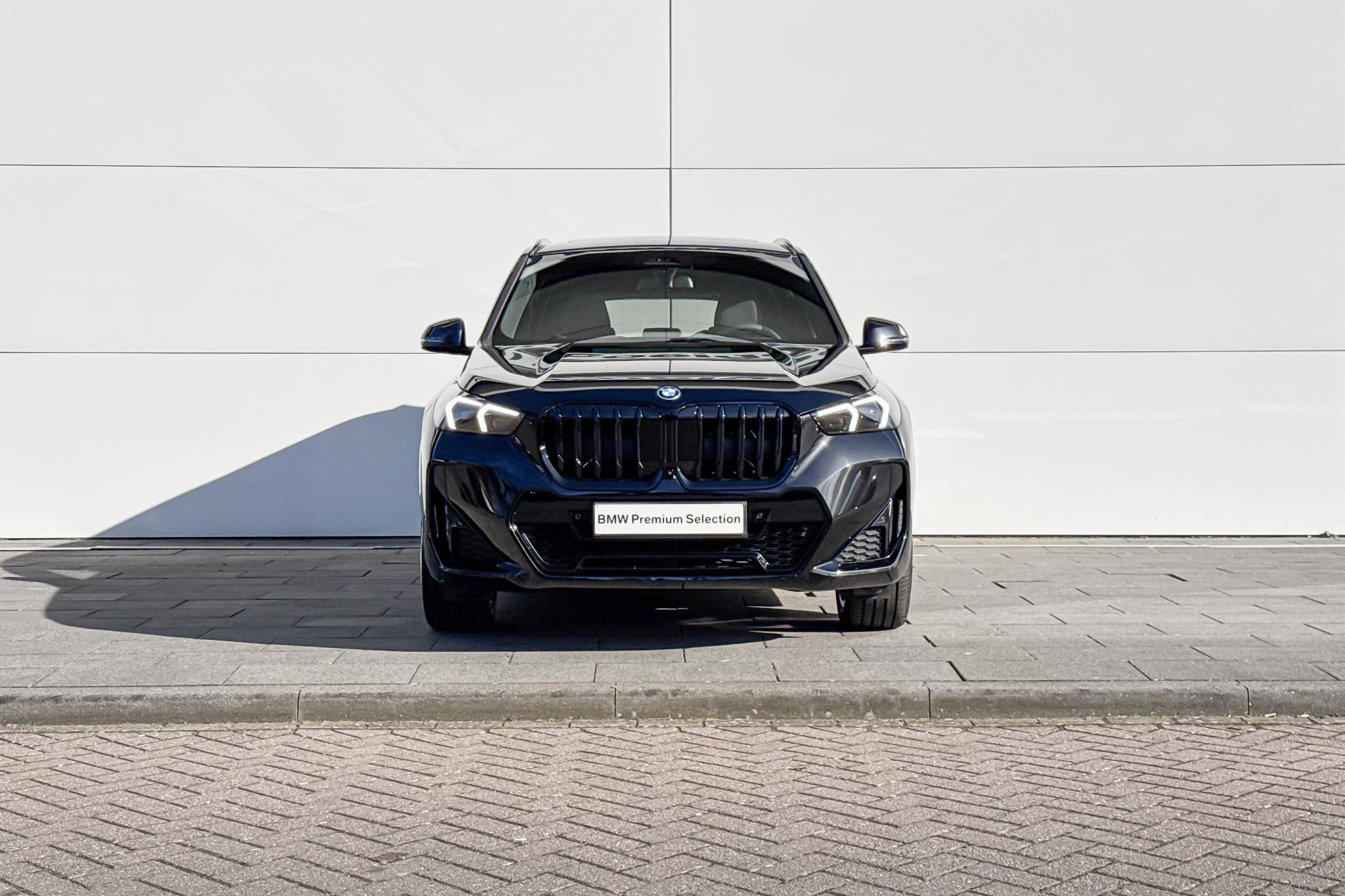 Foto van BMW X1 Xdrive25e