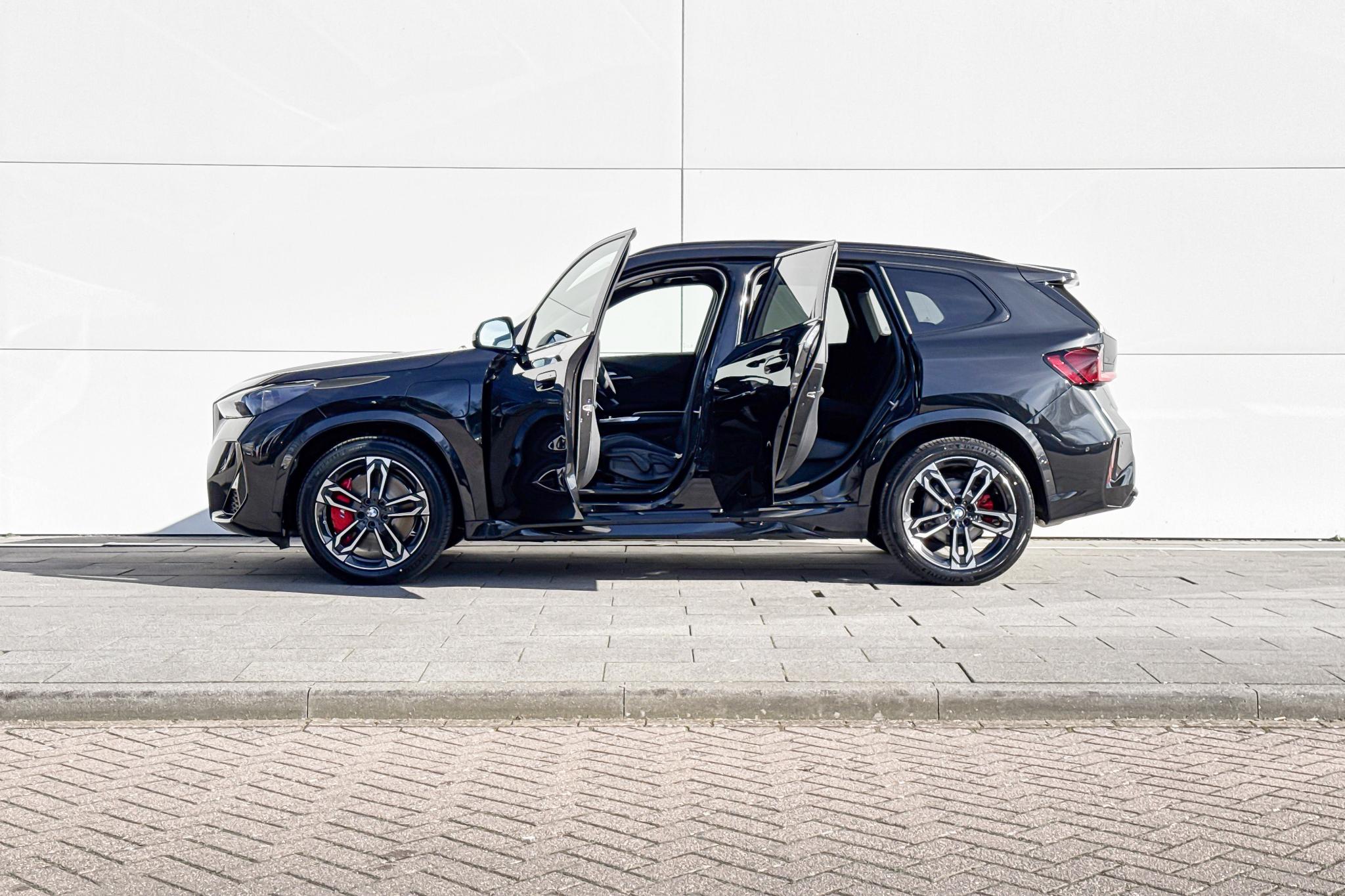 Foto van BMW X1 Xdrive25e