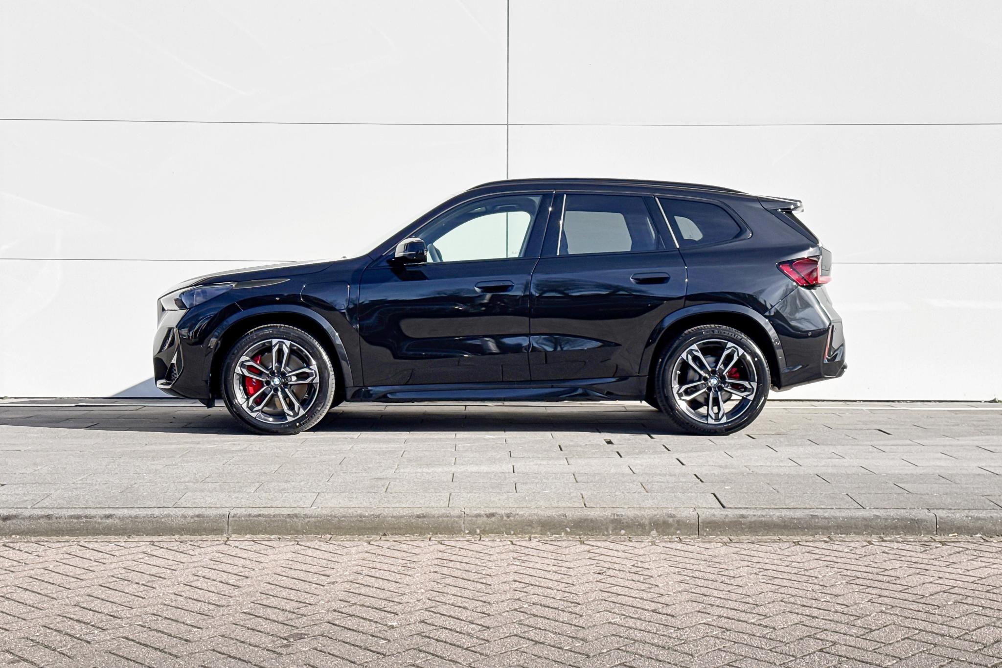 Foto van BMW X1 Xdrive25e