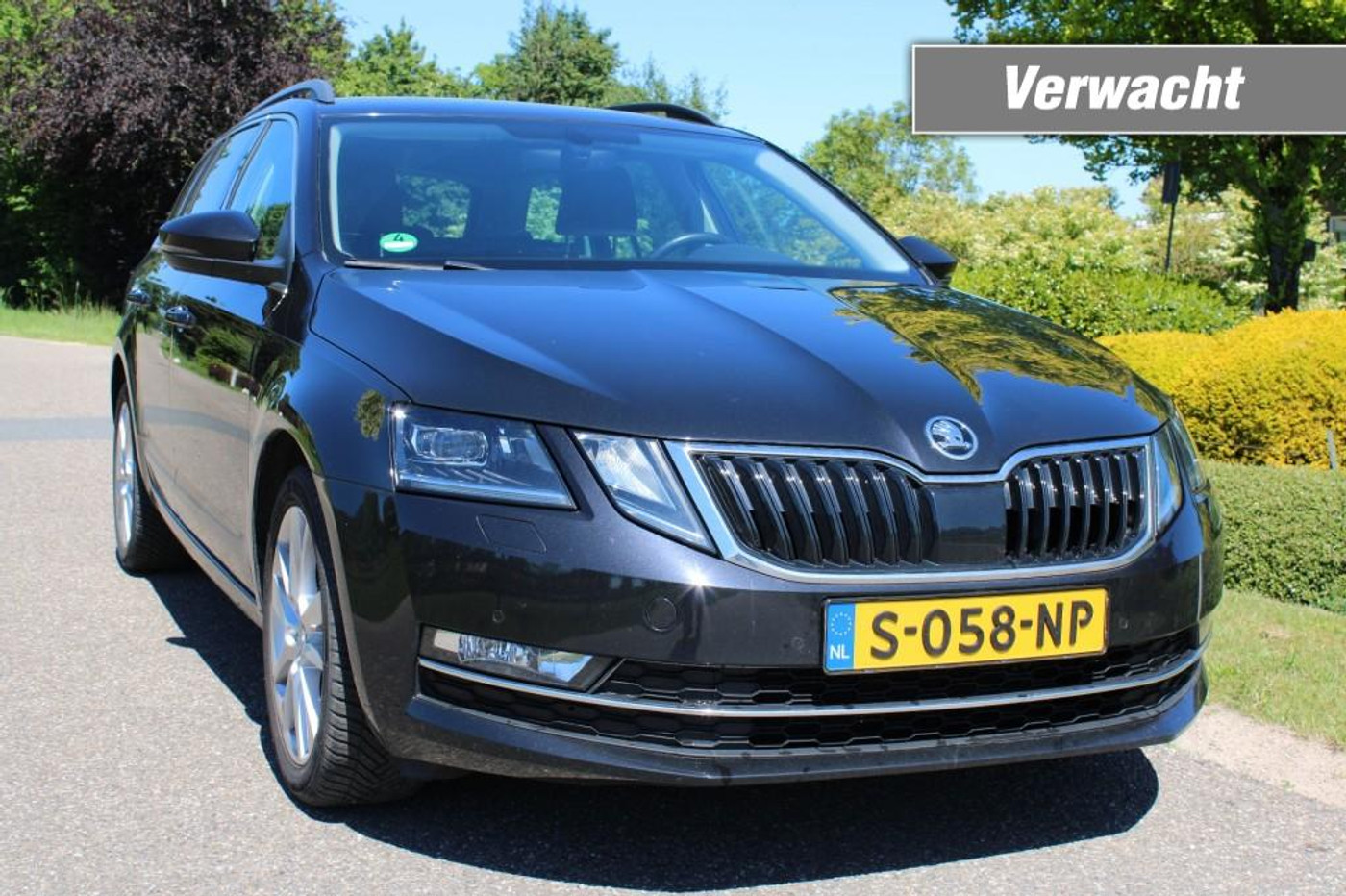 Skoda Octavia Combi 1.4 TSI 150pk Automaat Greentech Style ECC/Cruise/Navi/PDC/CarPlay 2018 - voorkant