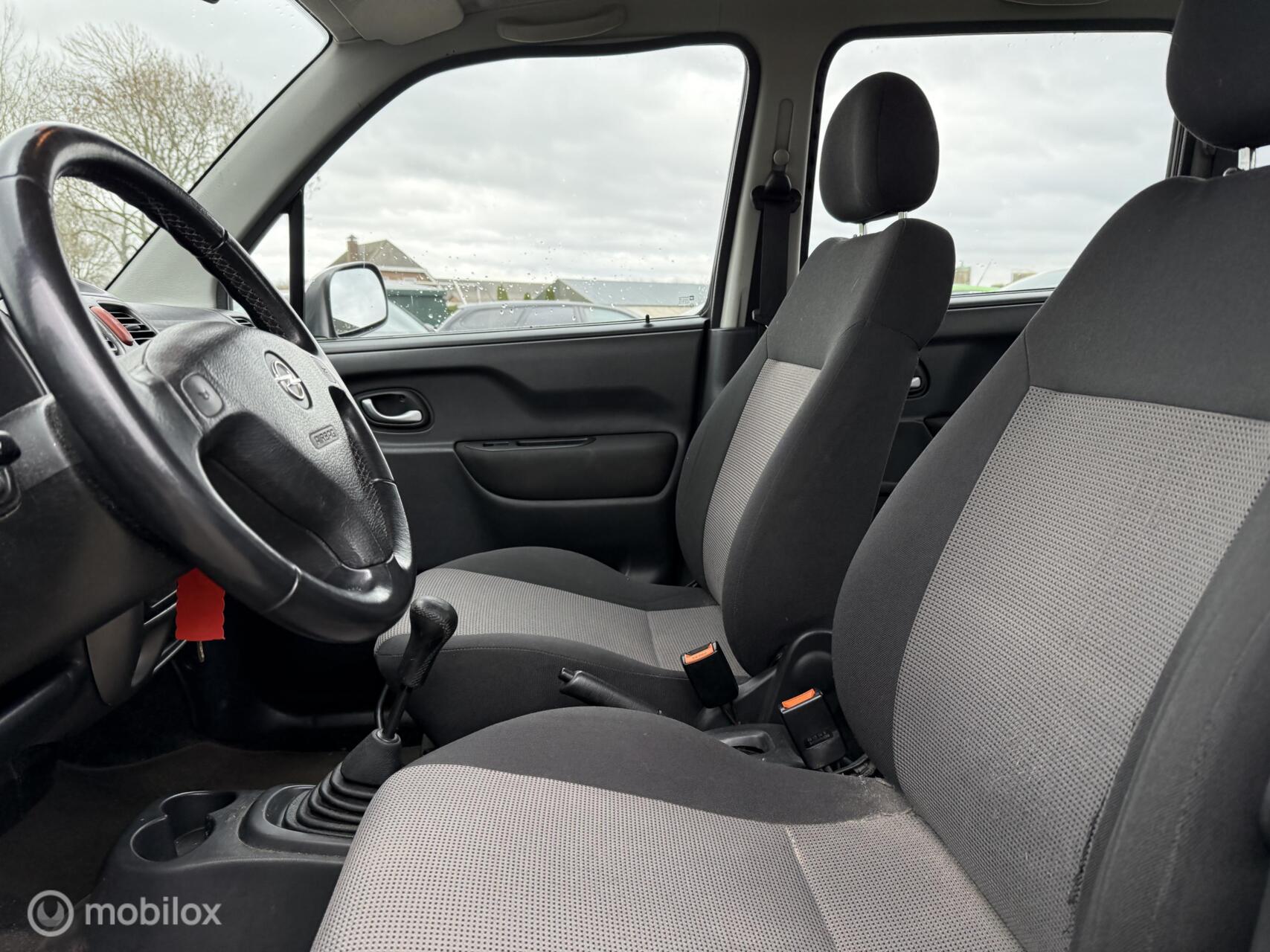 Foto van Opel Agila