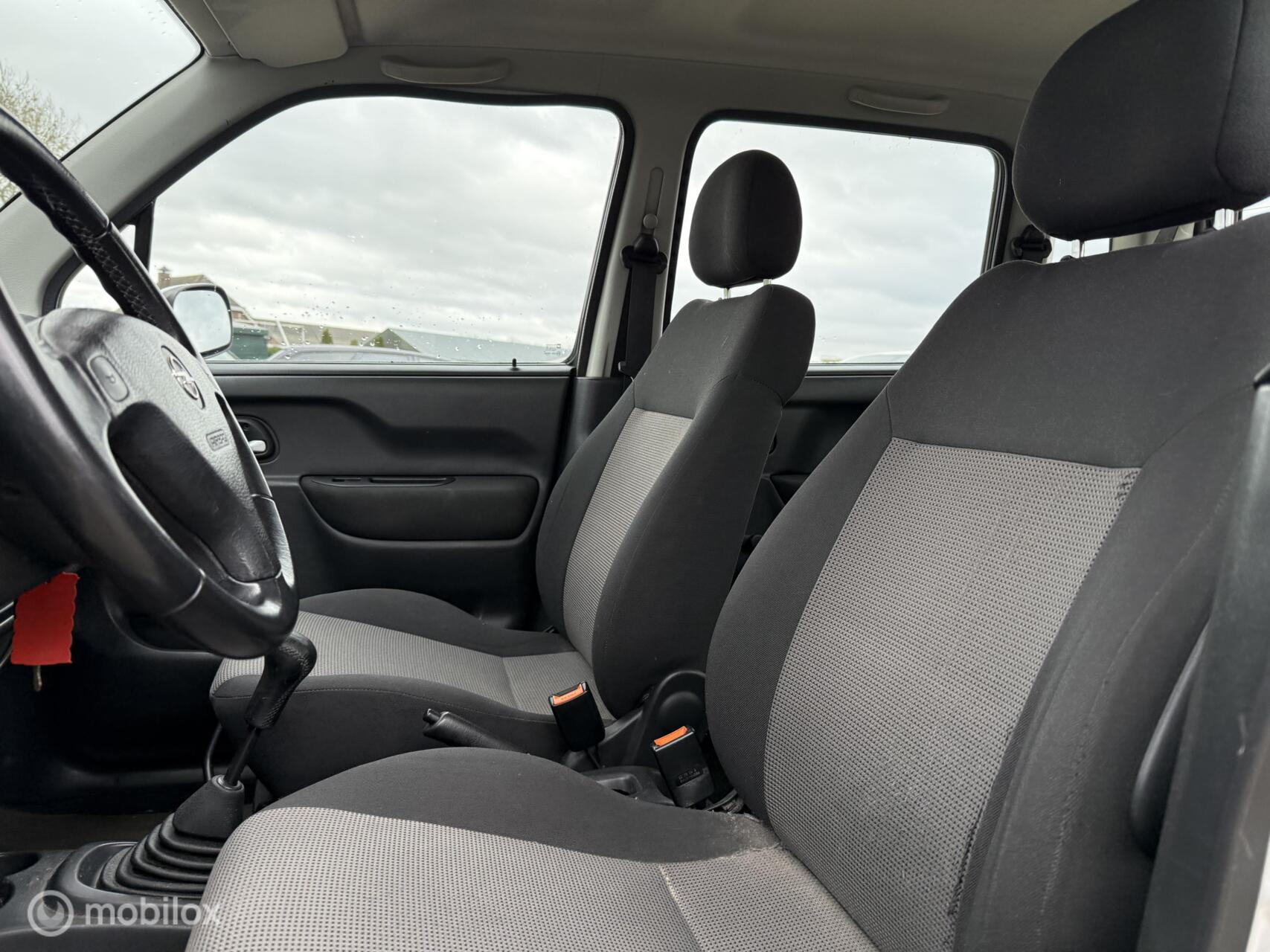 Foto van Opel Agila