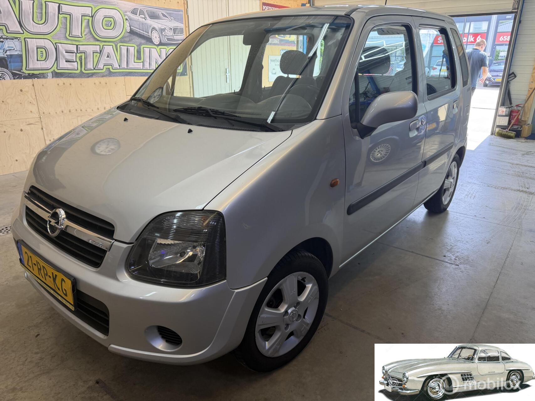 Opel Agila 1.2-16V Temptation 2005 - voorkant