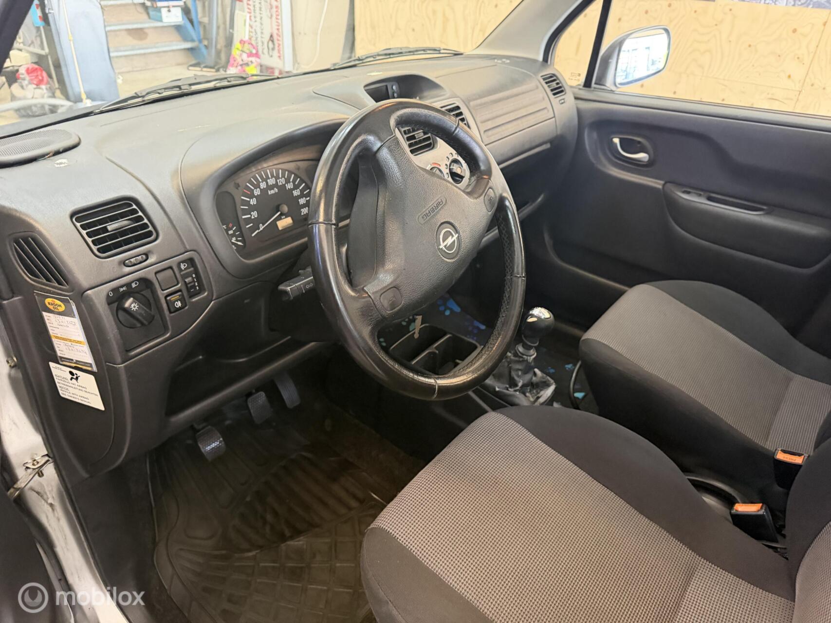 Foto van Opel Agila