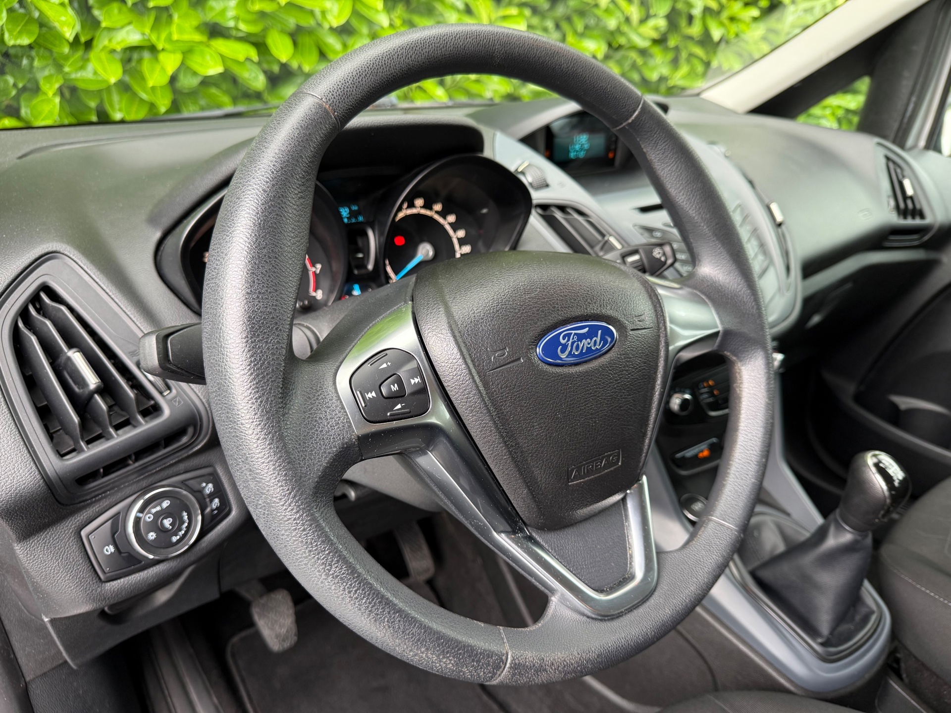 Foto van Ford B-max