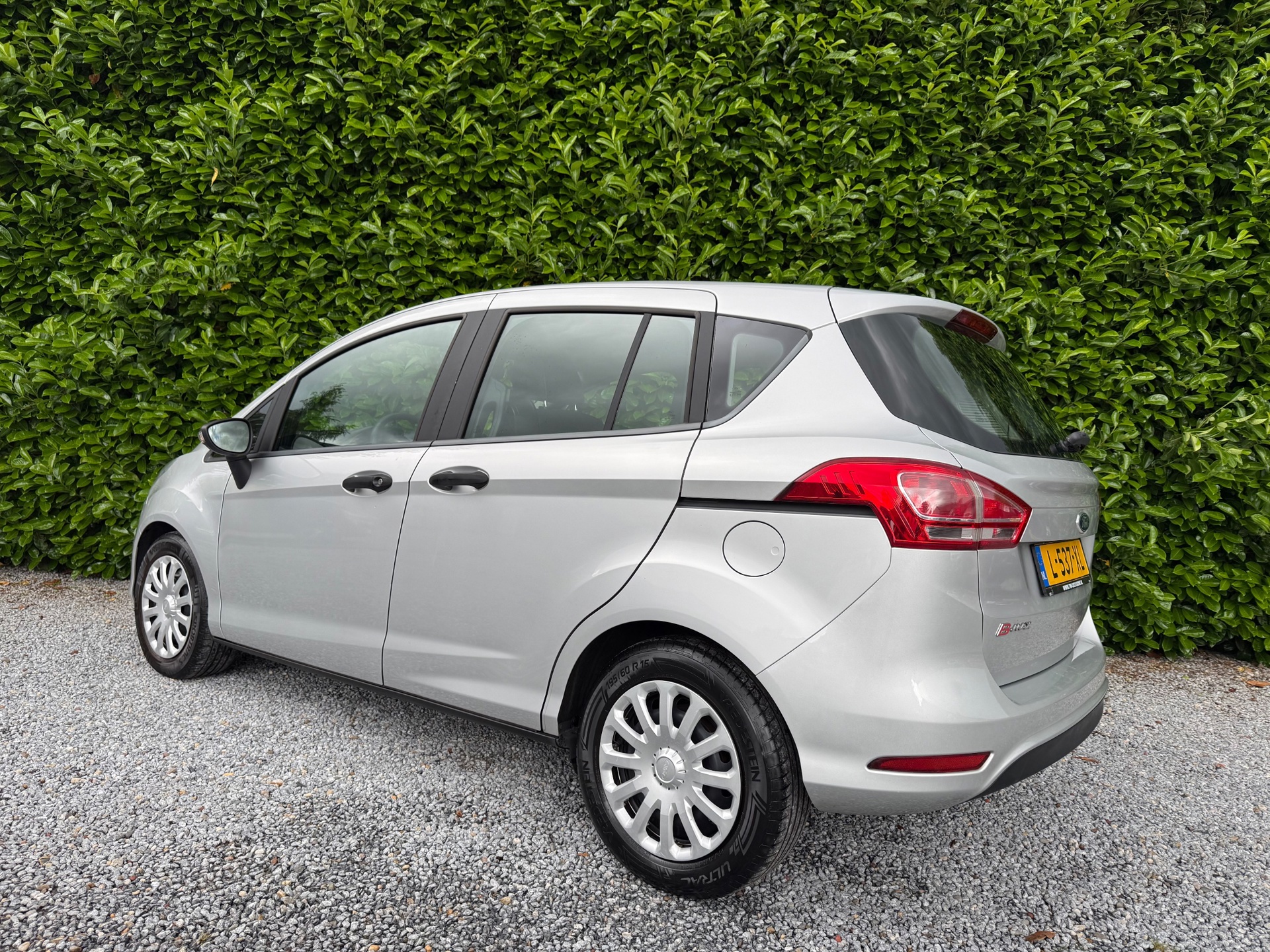 Foto van Ford B-max