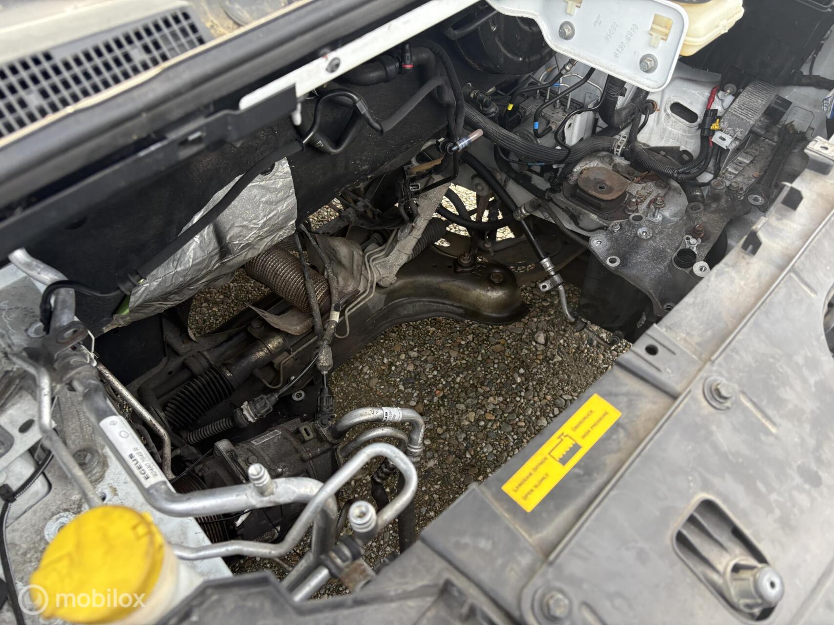 Foto van Opel Vivaro-b