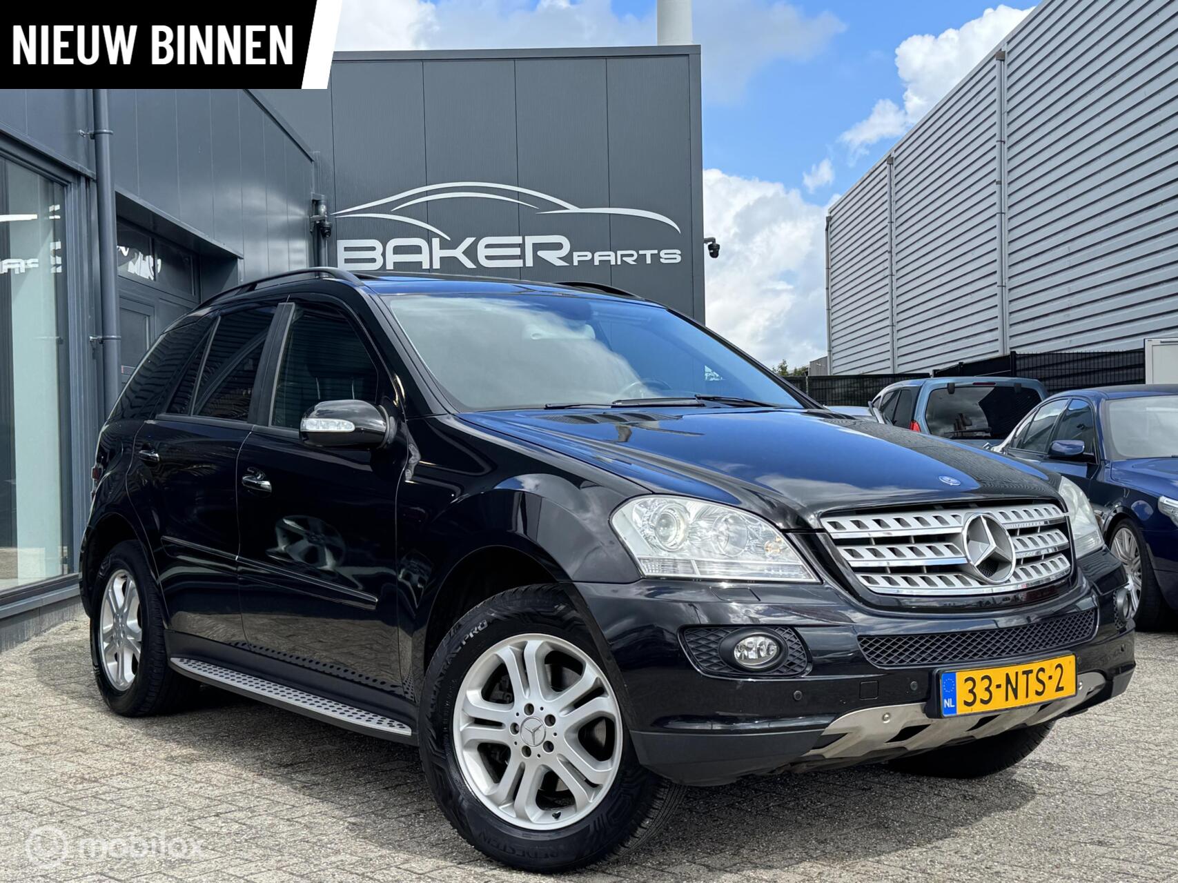 Mercedes-Benz ML 350 350 ~ Leder ~ Luchtvering ~ Xenon ~ 2005 - voorkant