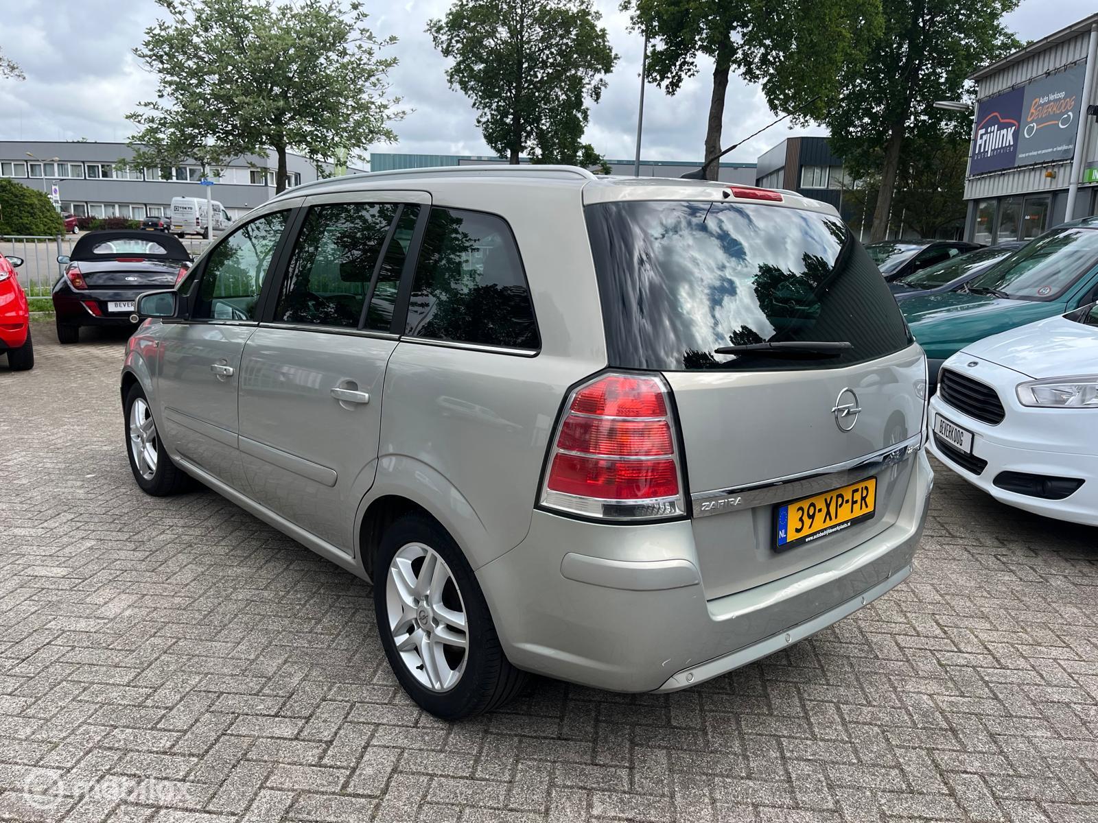 Foto van Opel Zafira