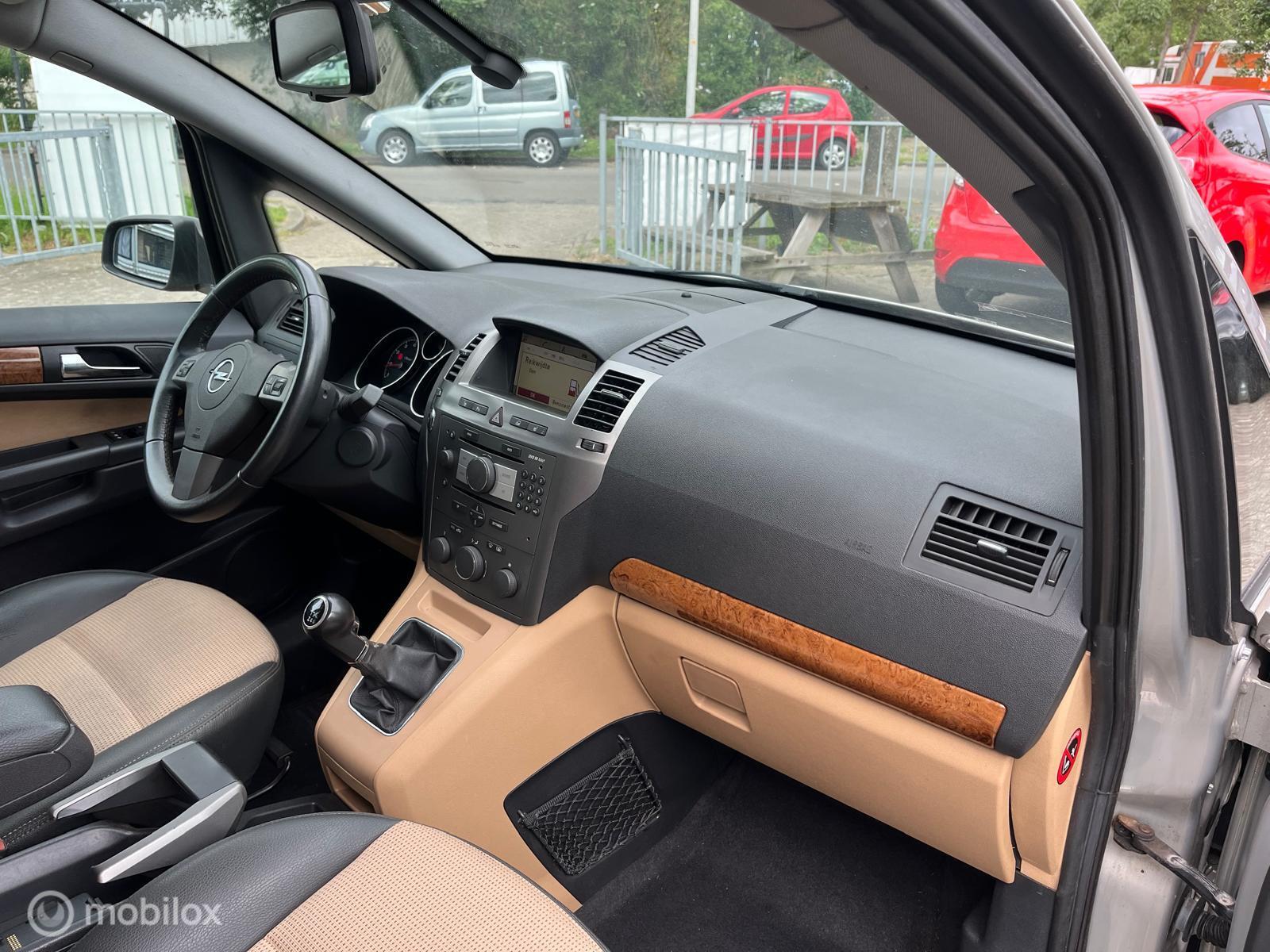 Foto van Opel Zafira