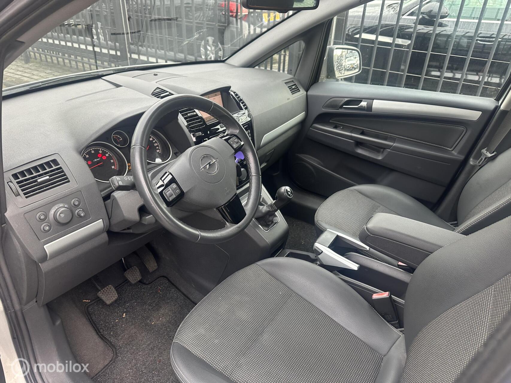 Foto van Opel Zafira