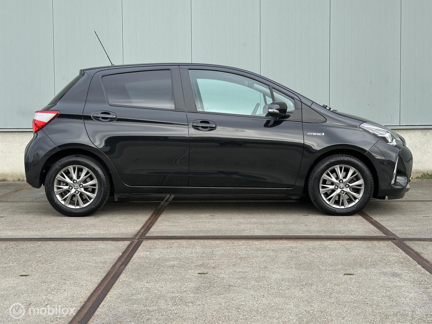 Foto van Toyota Toyota Yaris Hybrid