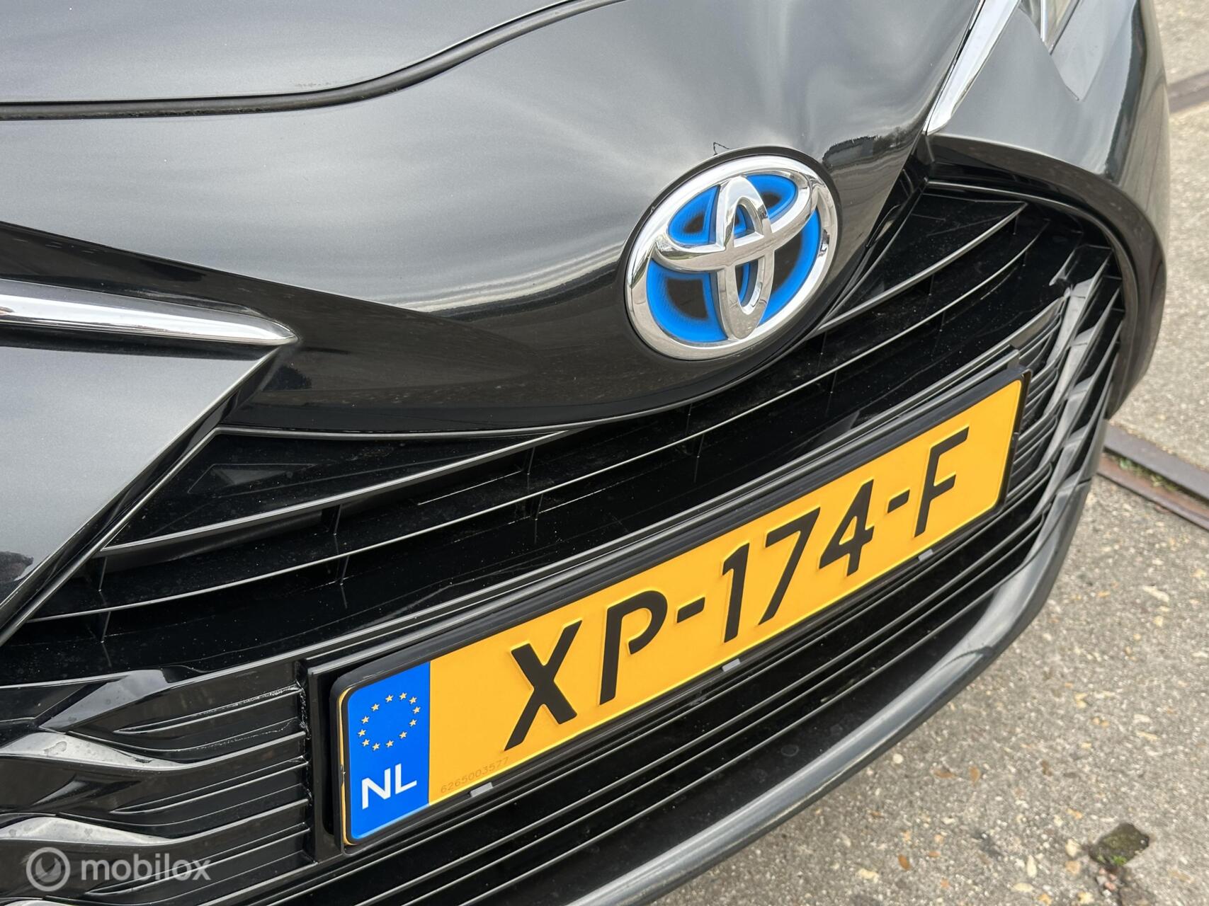 Foto van Toyota Toyota Yaris Hybrid