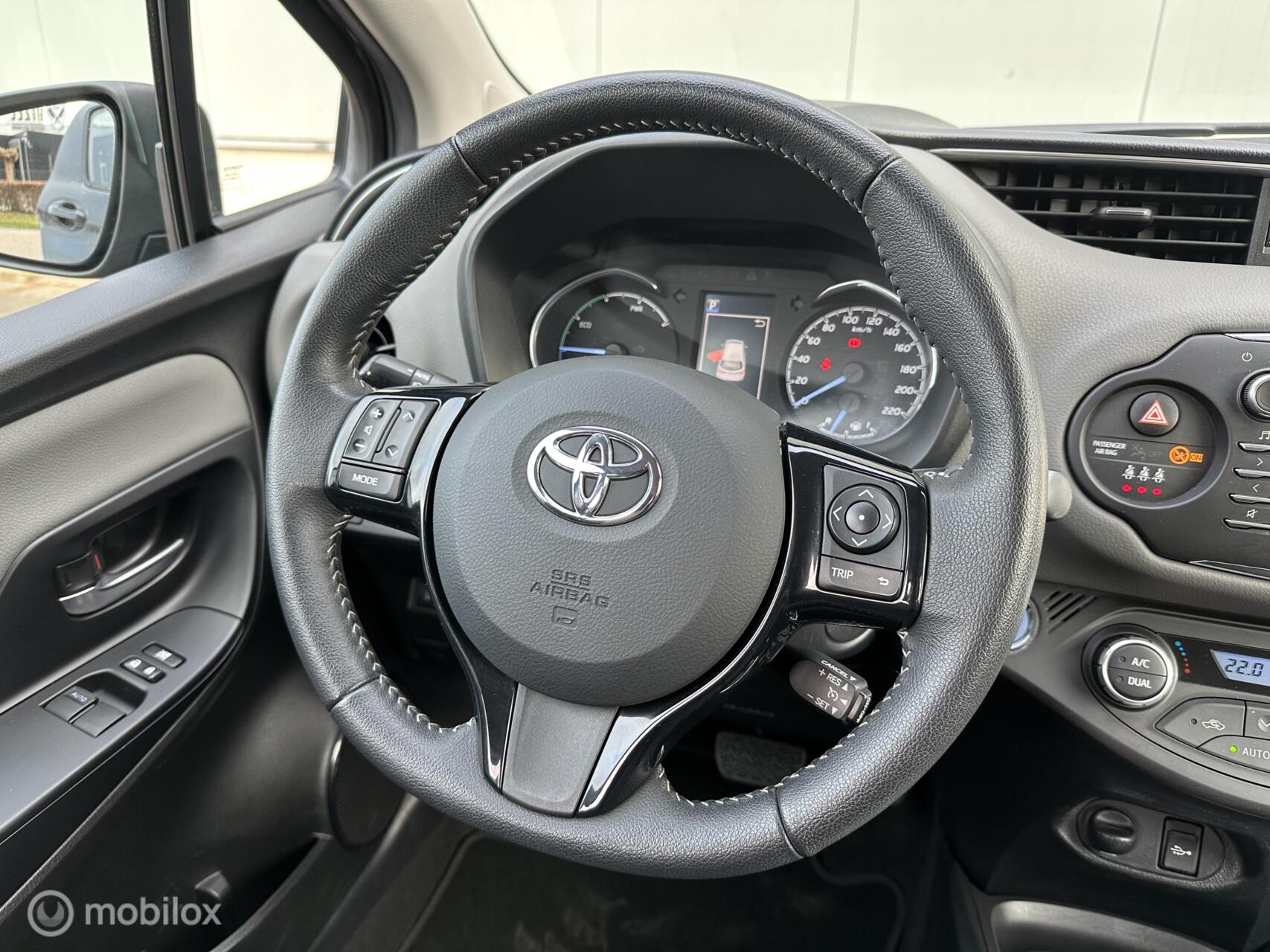 Foto van Toyota Toyota Yaris Hybrid