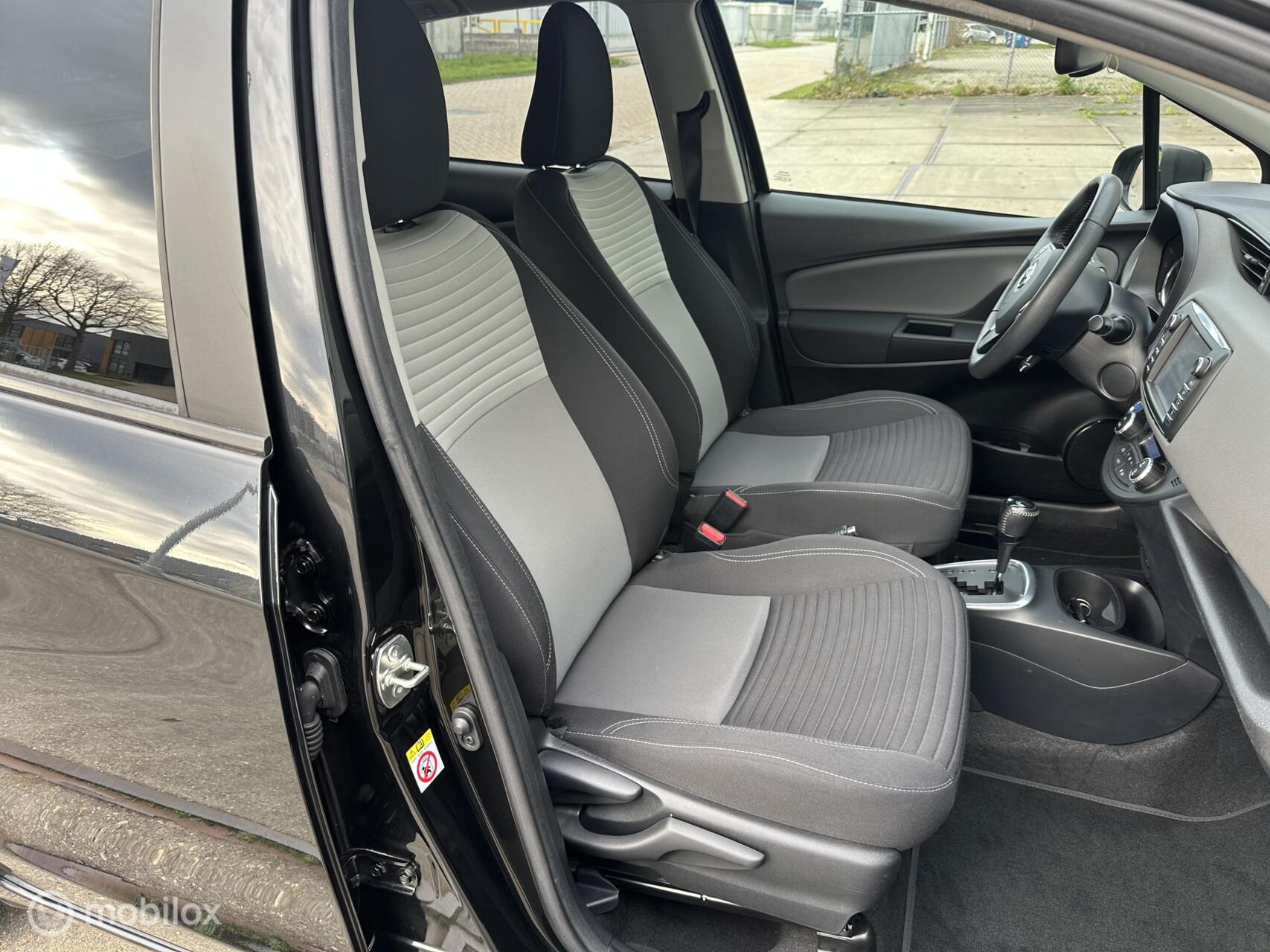 Foto van Toyota Toyota Yaris Hybrid