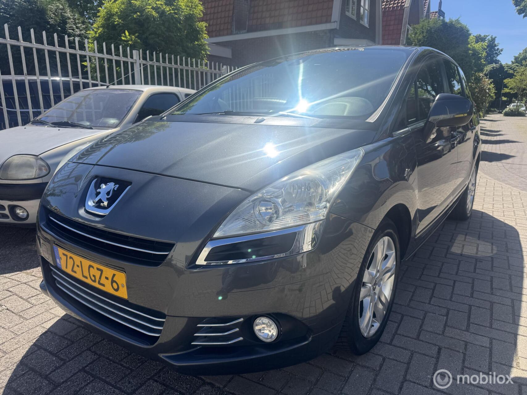 Foto van PEUGEOT 5008