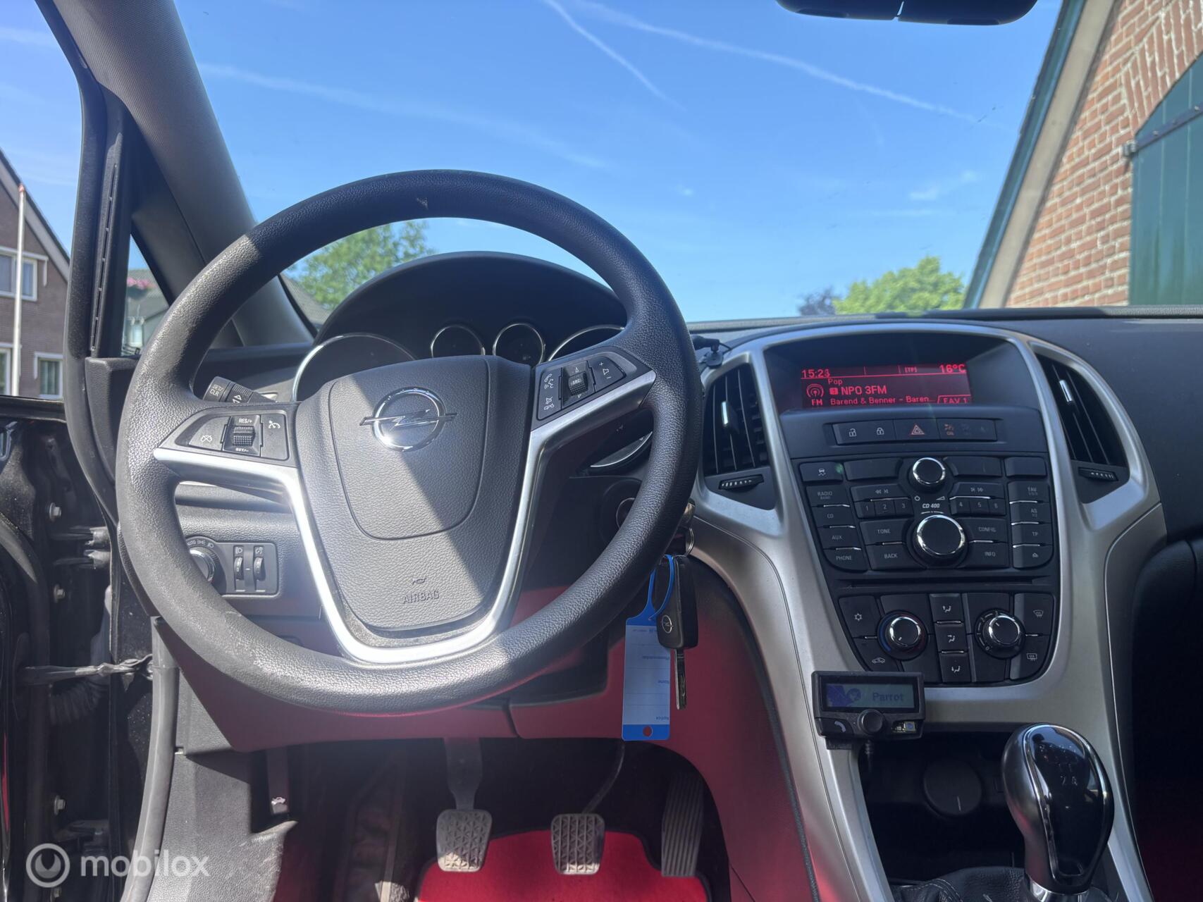 Foto van Opel Astra Sports Tourer