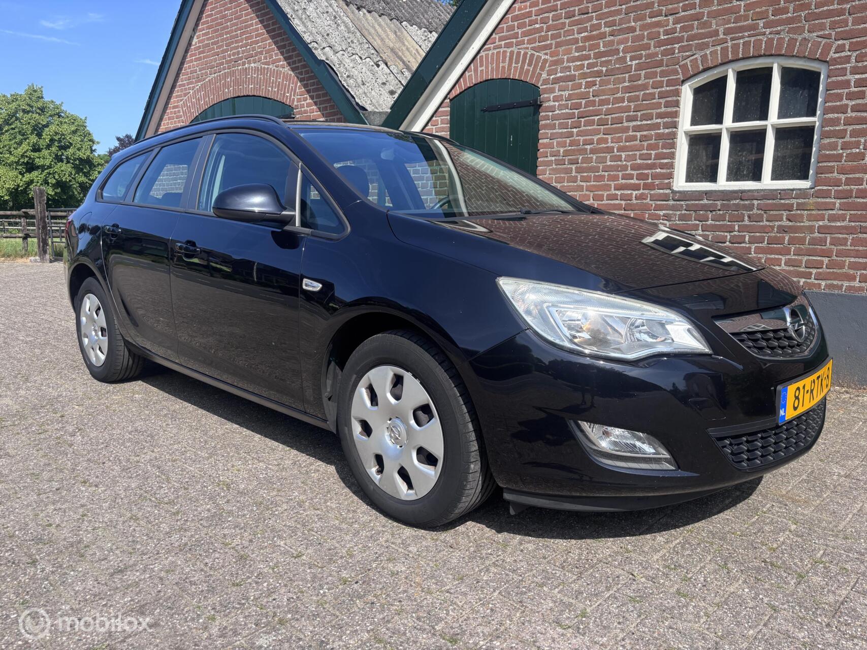 Foto van Opel Astra Sports Tourer