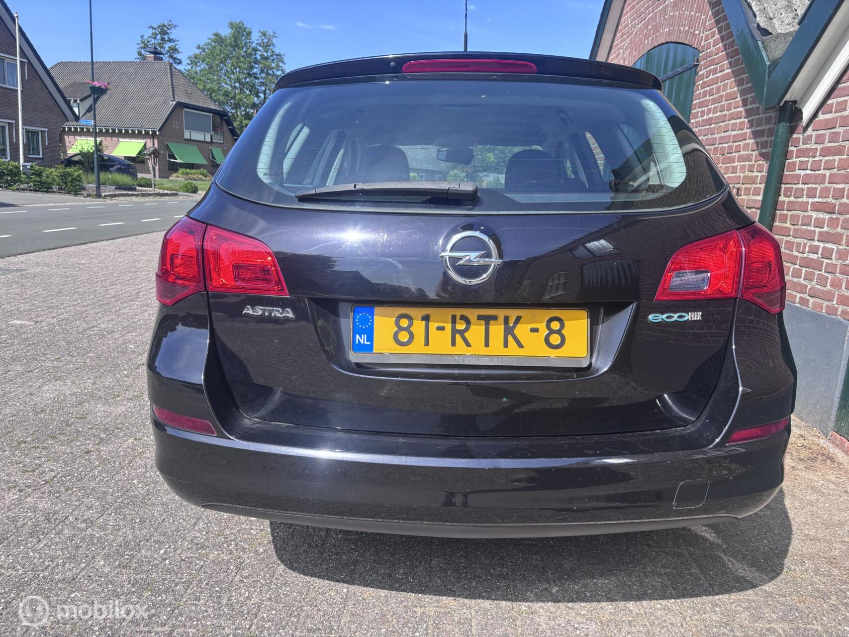 Foto van Opel Astra Sports Tourer