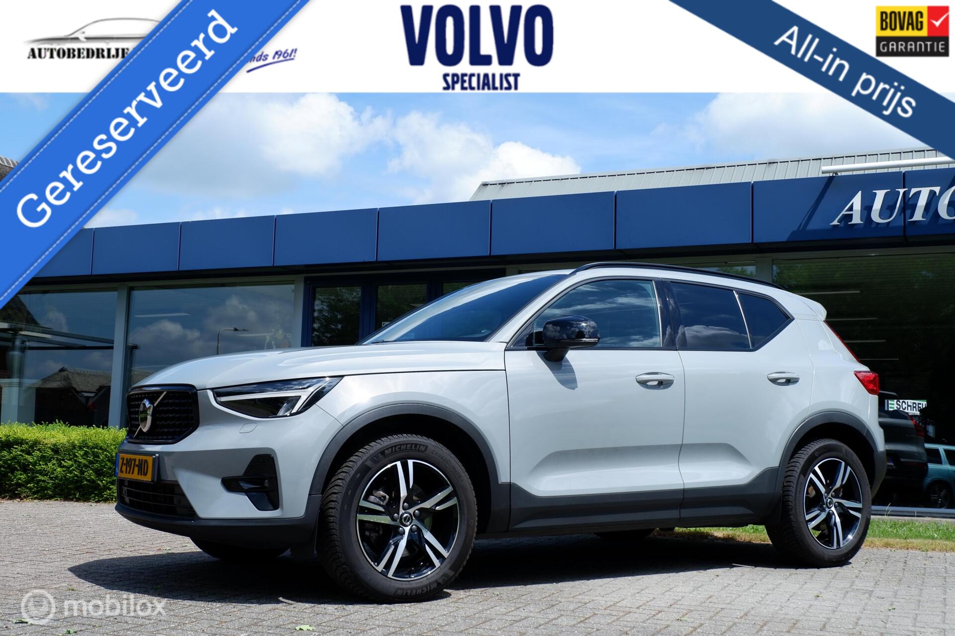 Volvo XC40 MY24 2.0 B3 MH AUT7 ULTIMATE DARK | PANO | HARMAN KARDON | ACC | BLIS | THK 2023 - voorkant