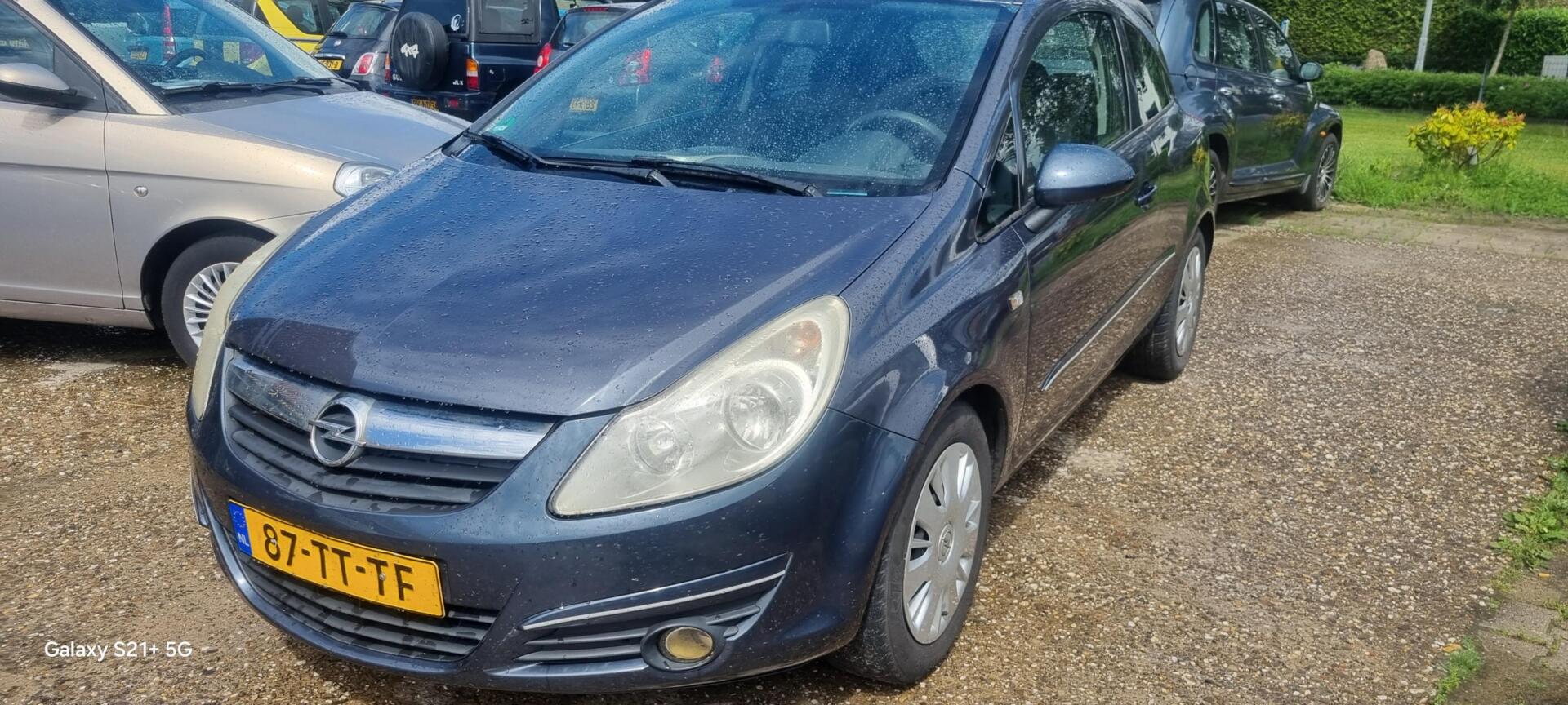Opel Corsa 1.3 CDTi Business?€899,-?diesel apk inruil koopje  zo mee !! Niet de mooiste 2007 - voorkant