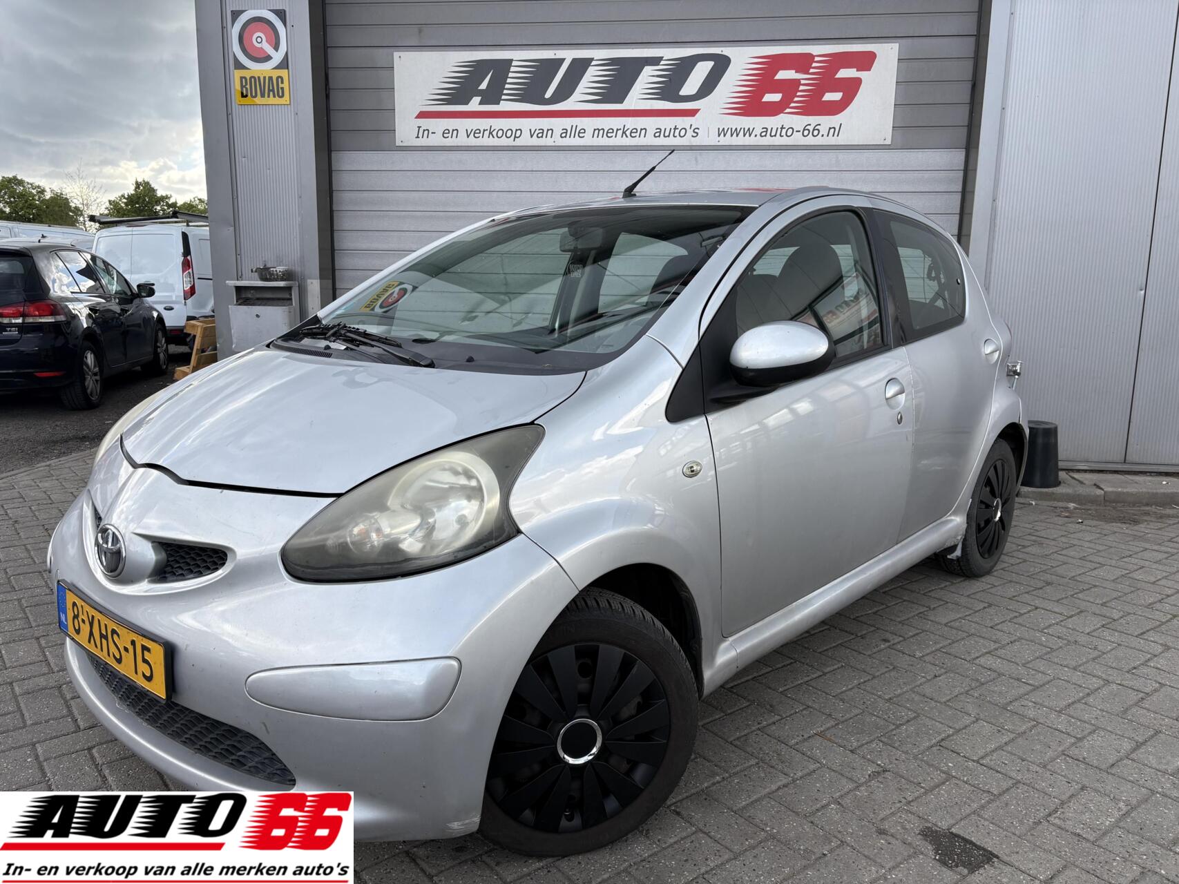 Toyota Toyota Aygo 1.0-12V + Apk tot 06-2027 2006 - voorkant