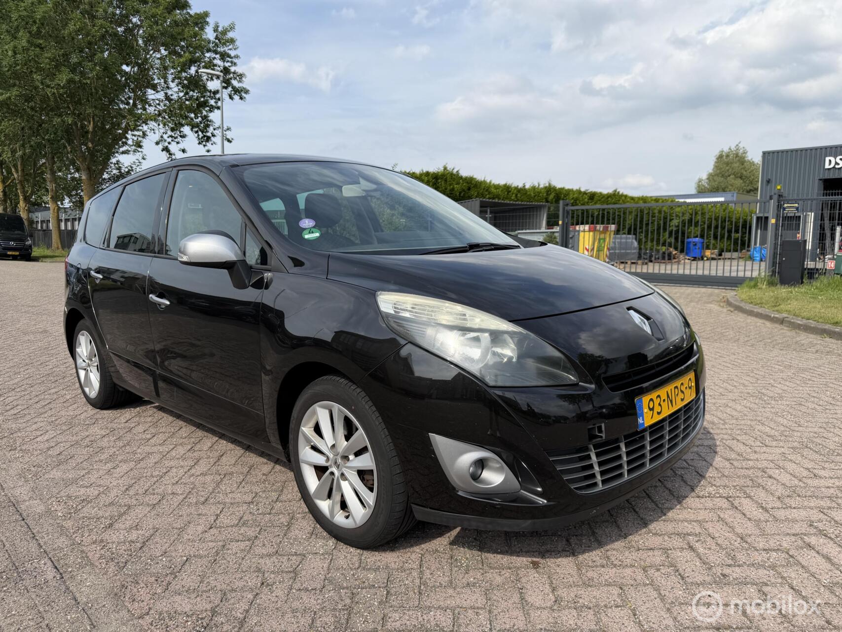 Foto van RENAULT MEGANE SCENIC