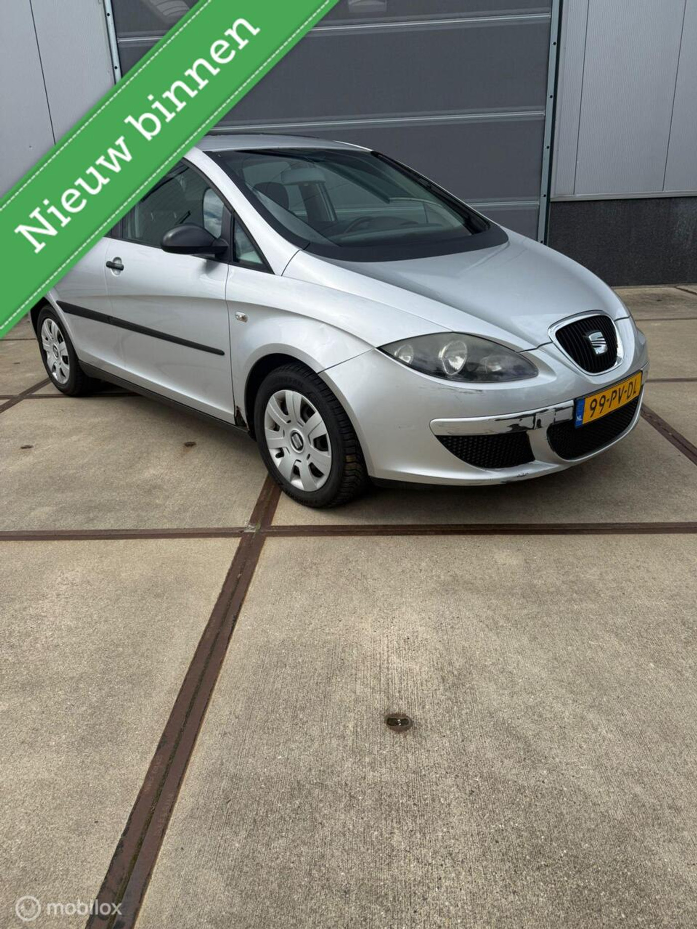 Seat Altea 1.6 INRUILLER ZOMEE 10 maanden apk 2004 - voorkant